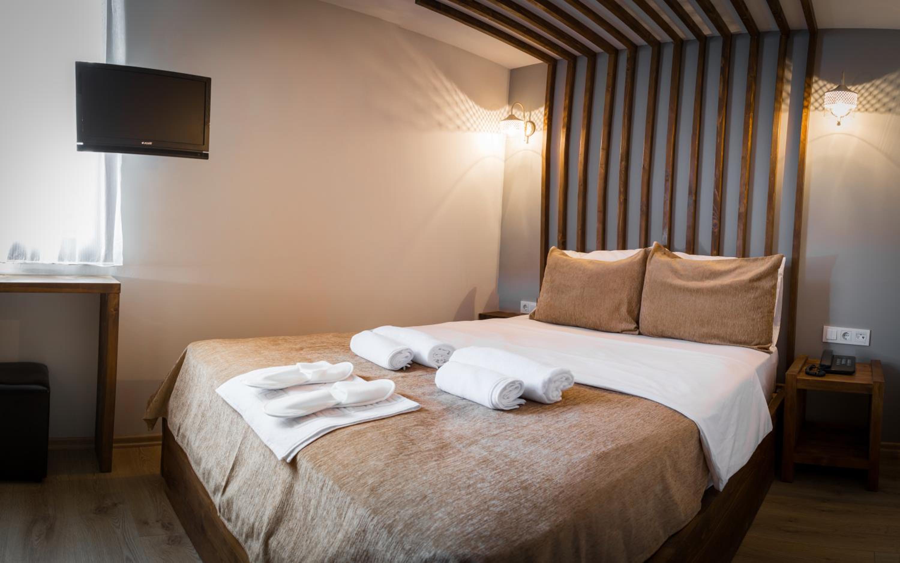 Small Double Room photo 1