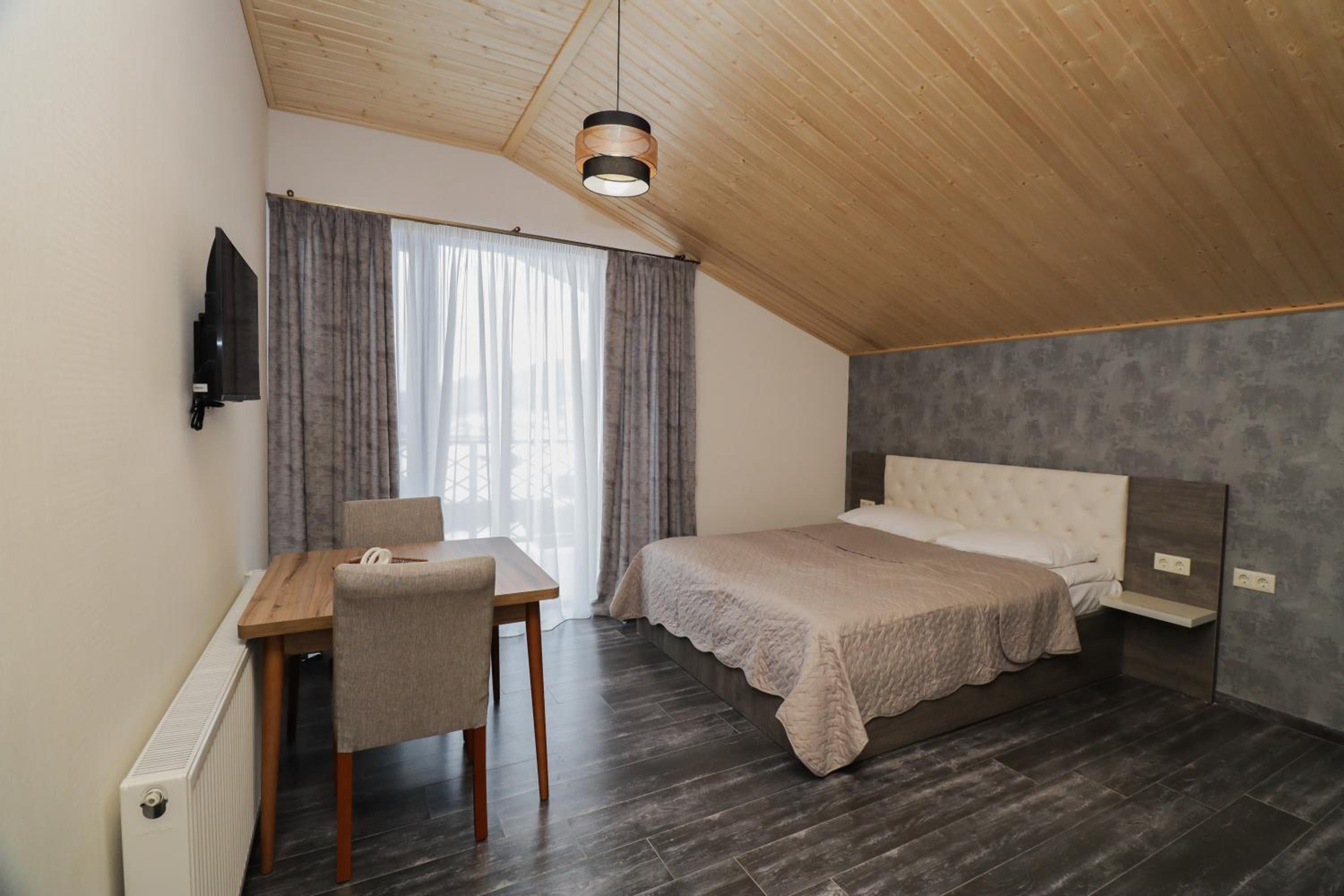 Studio Apartment photo 3