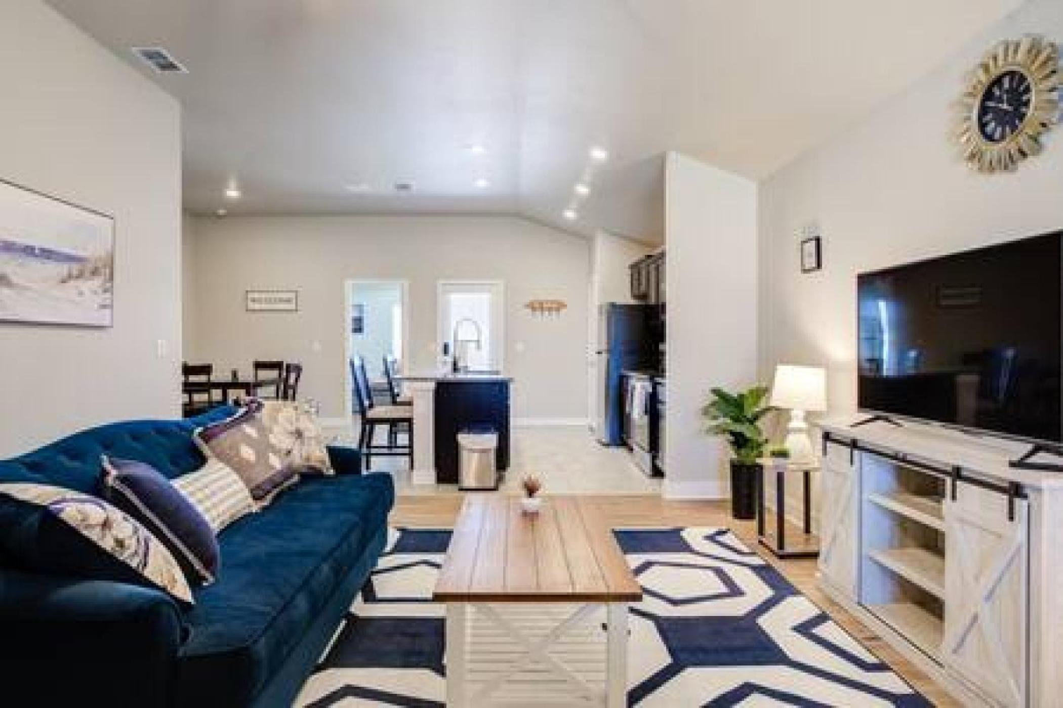 Three-Bedroom House photo 1
