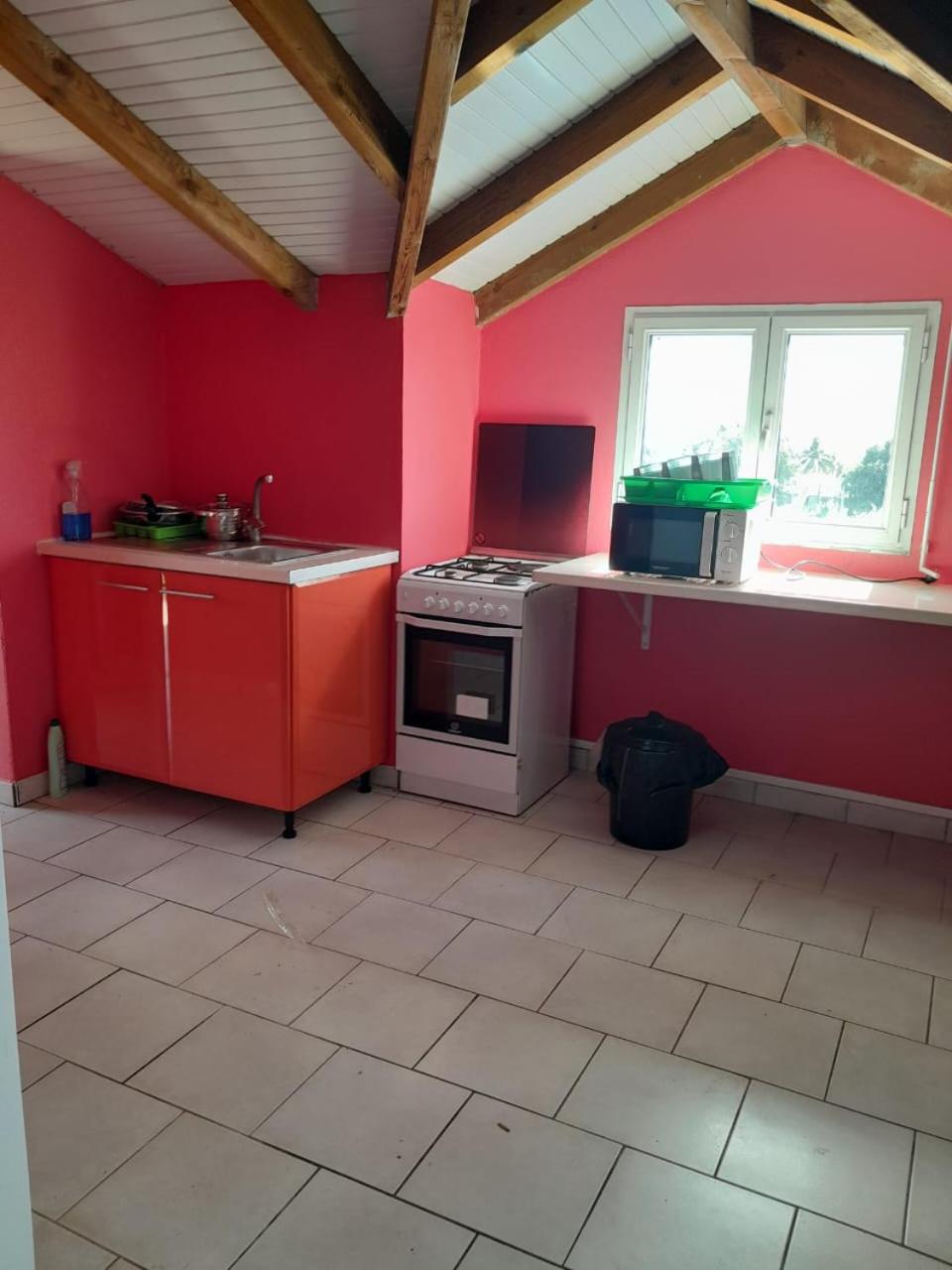 One-Bedroom House photo 2