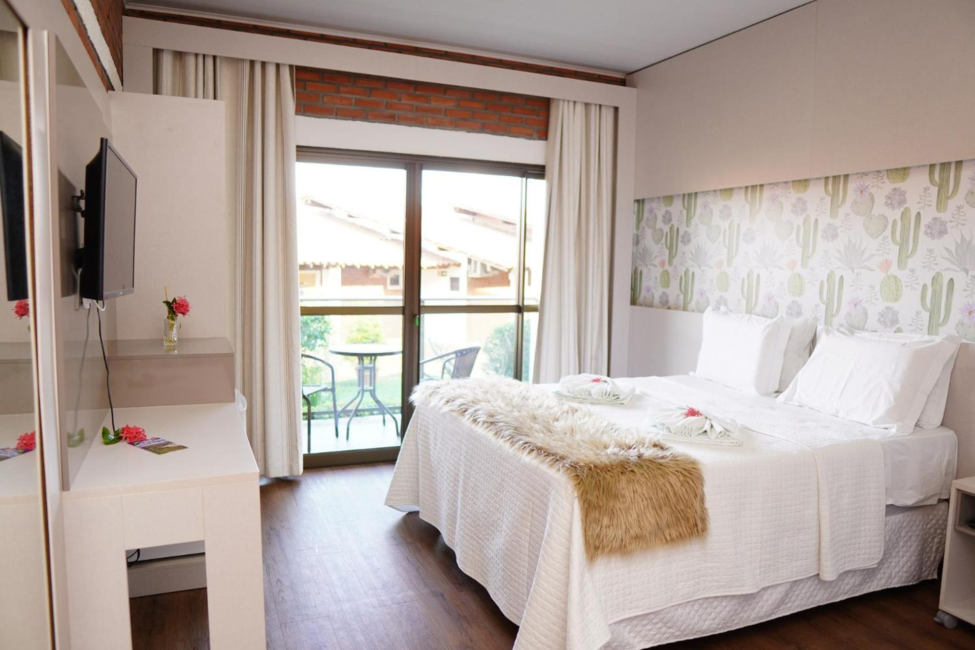 Suite with Garden View photo 2
