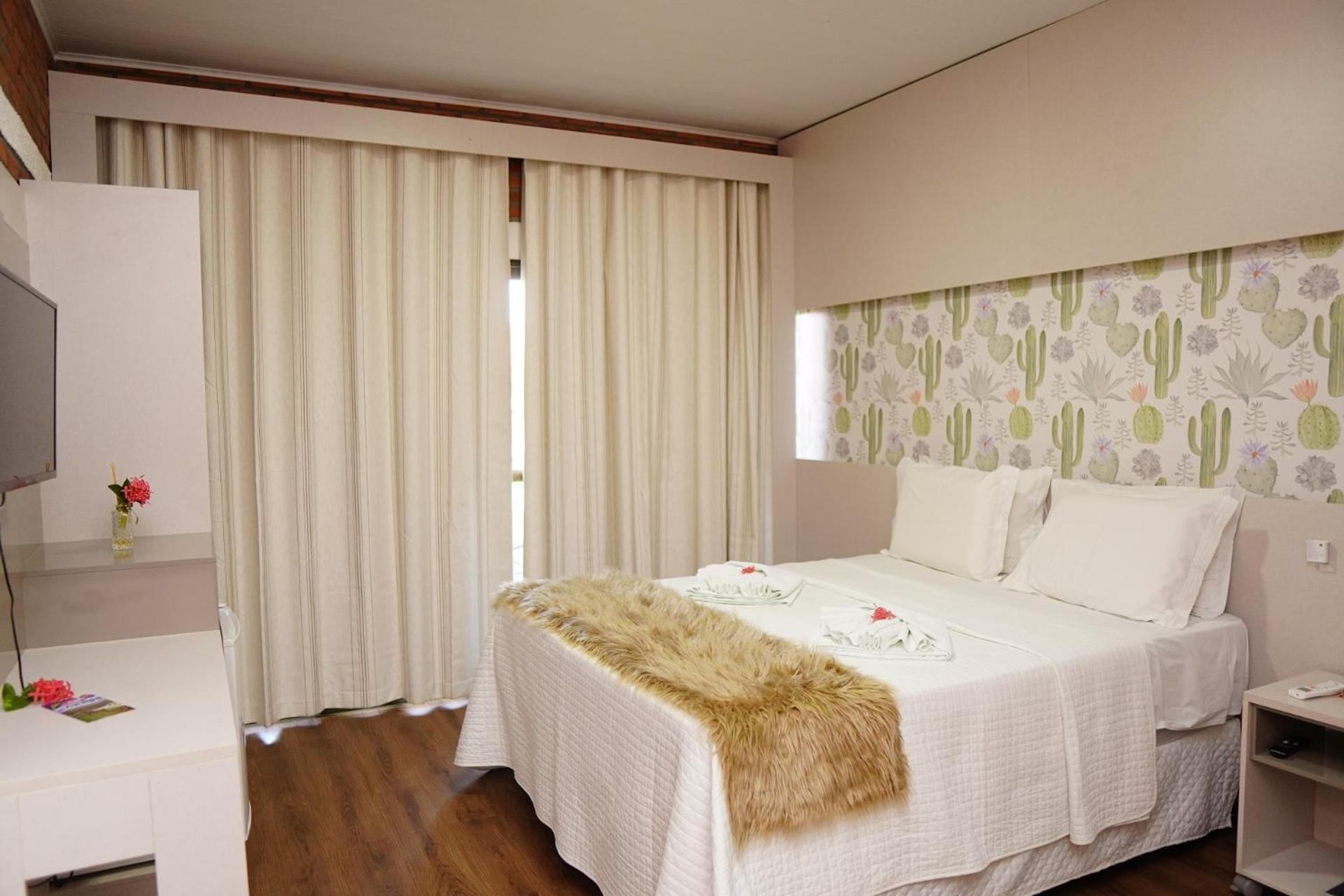 Suite with Garden View