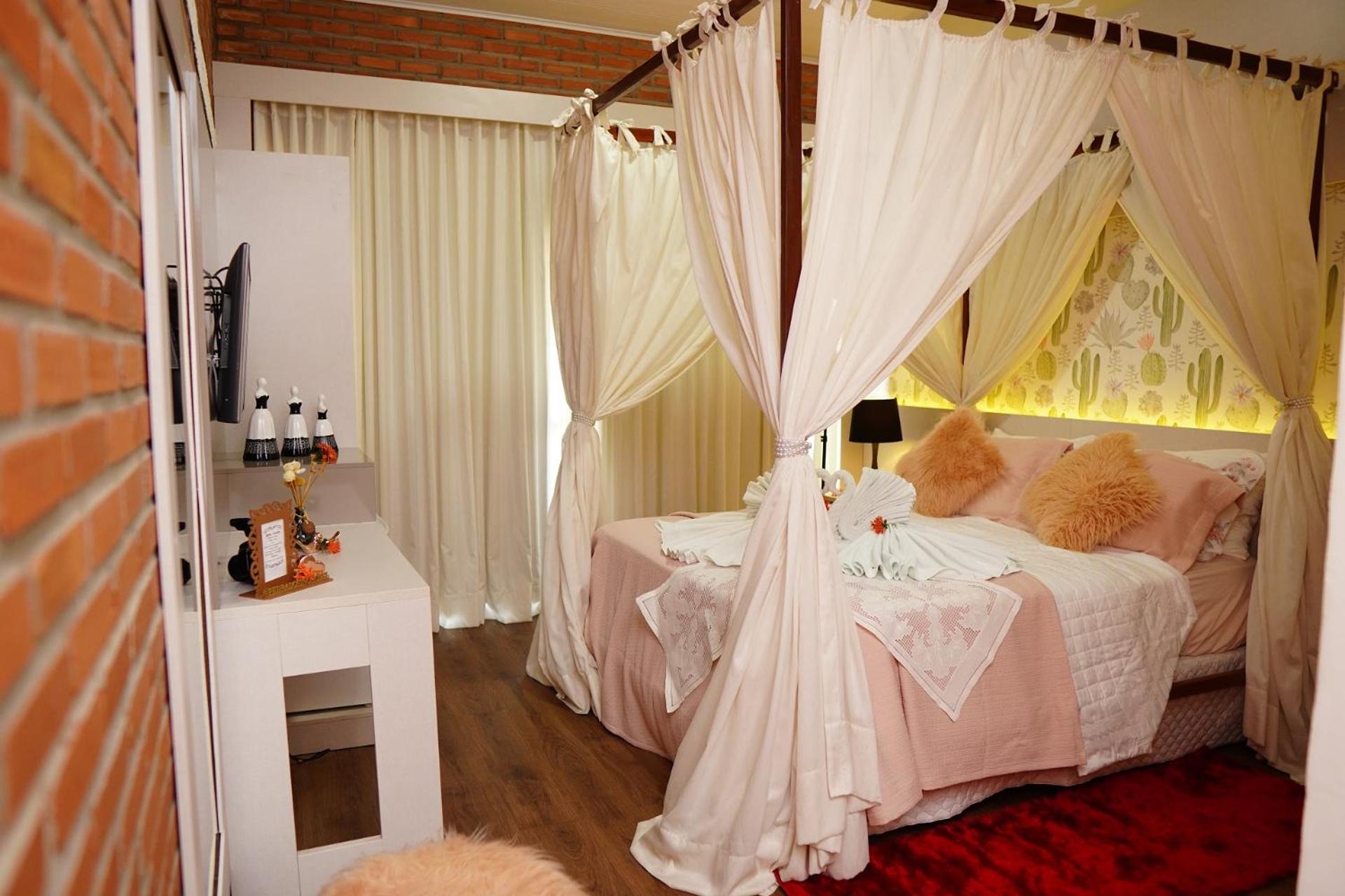 Queen Suite photo 2