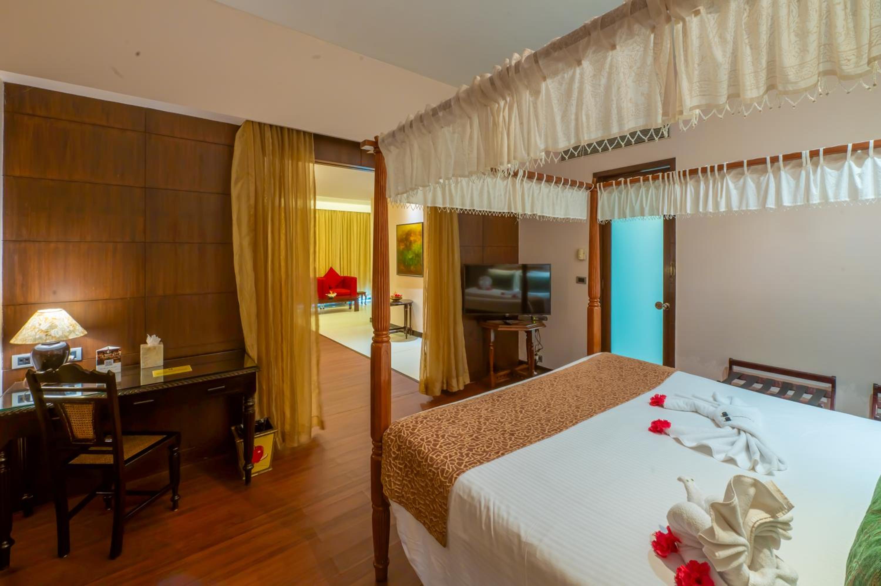 Presidential Suite with private pool Presidential Suite with private pool