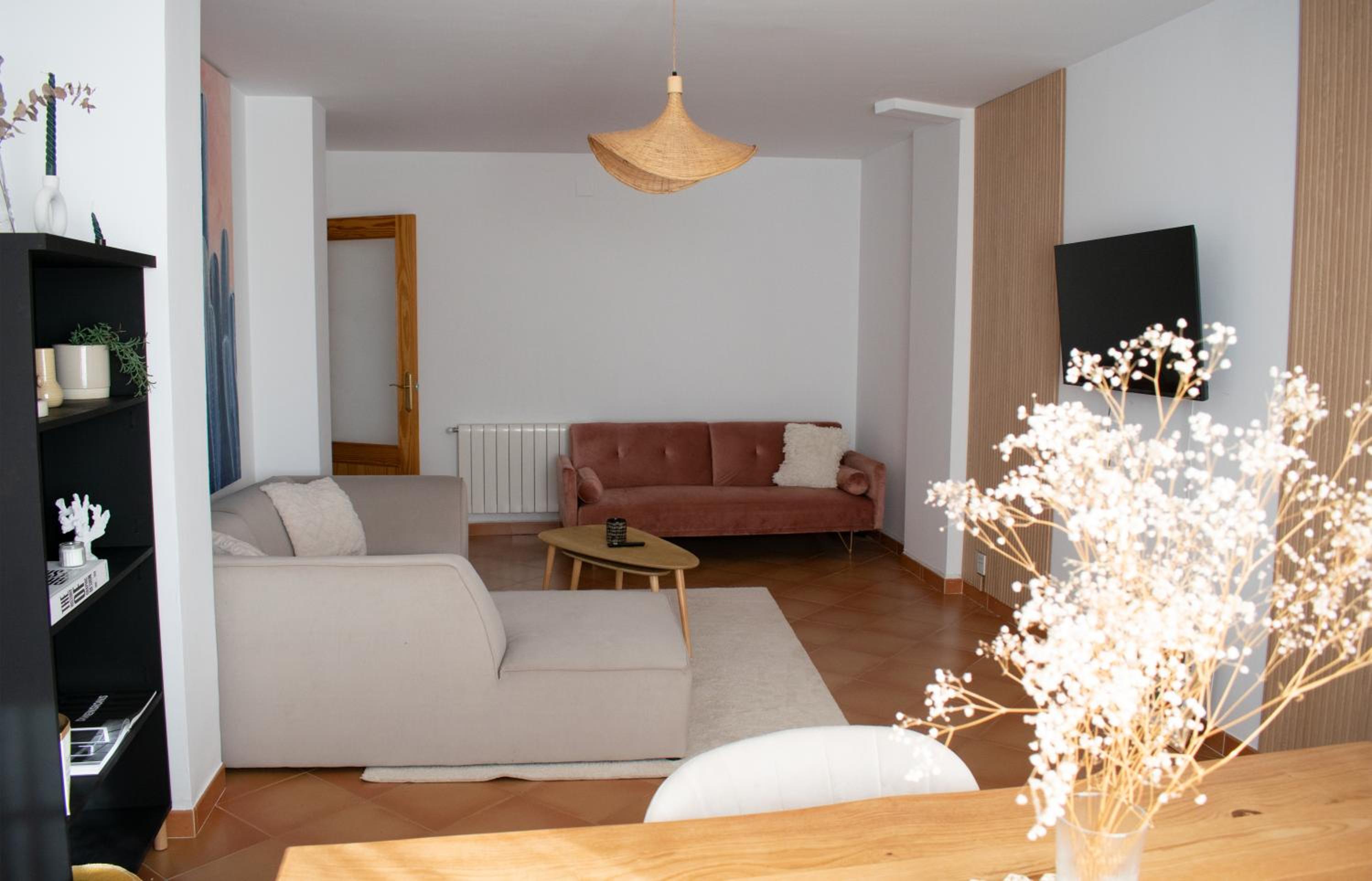 Three-Bedroom Apartment photo 3