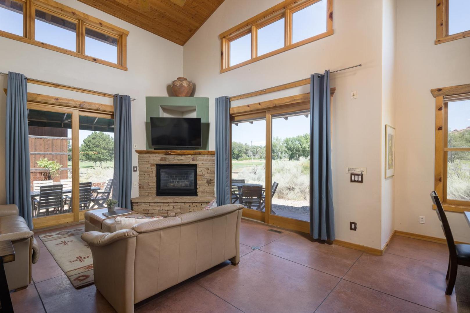 Four-Bedroom House photo 1