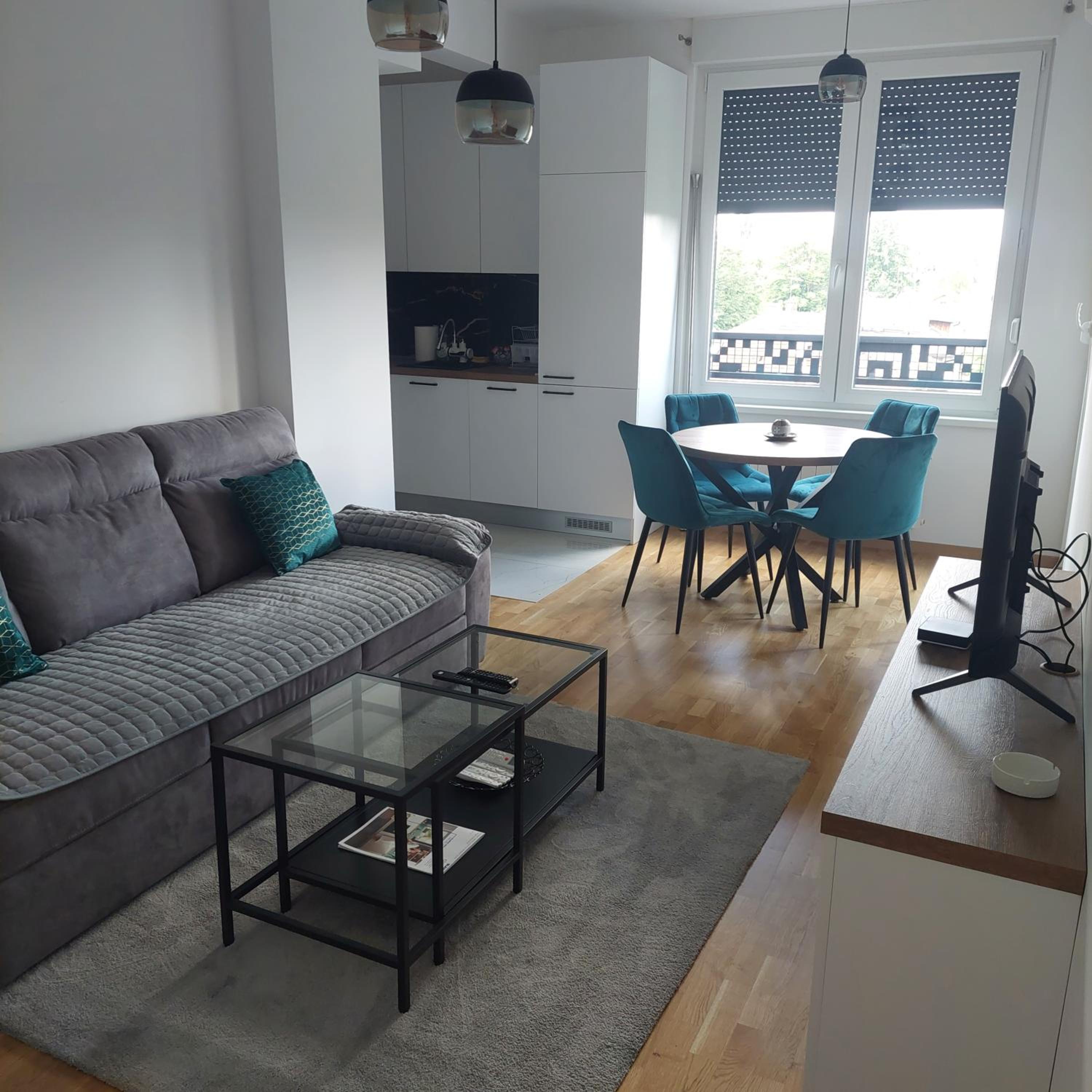 One-Bedroom Apartment photo 1