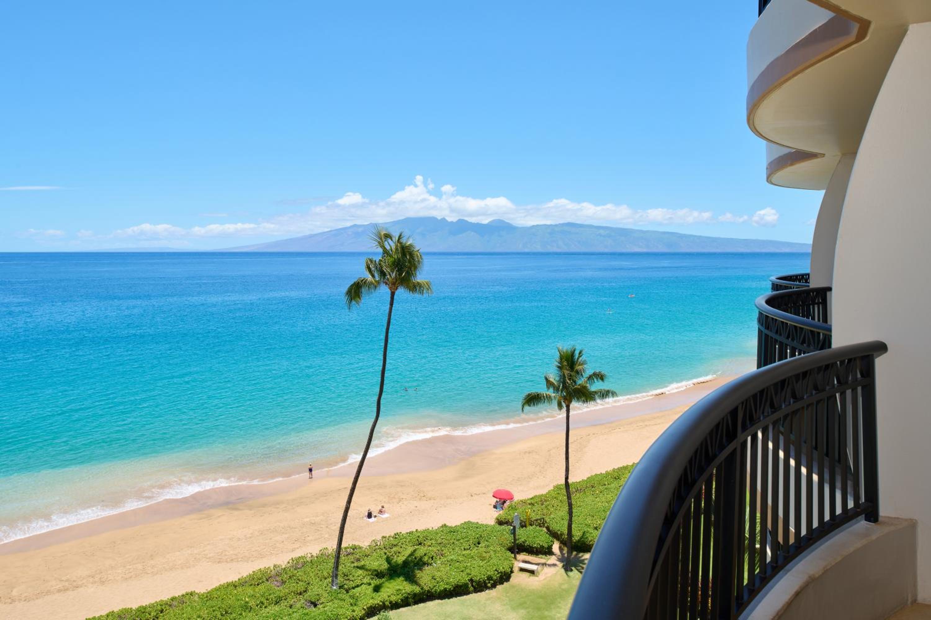 Premier Ocean Front One-Bedroom Suite ADA