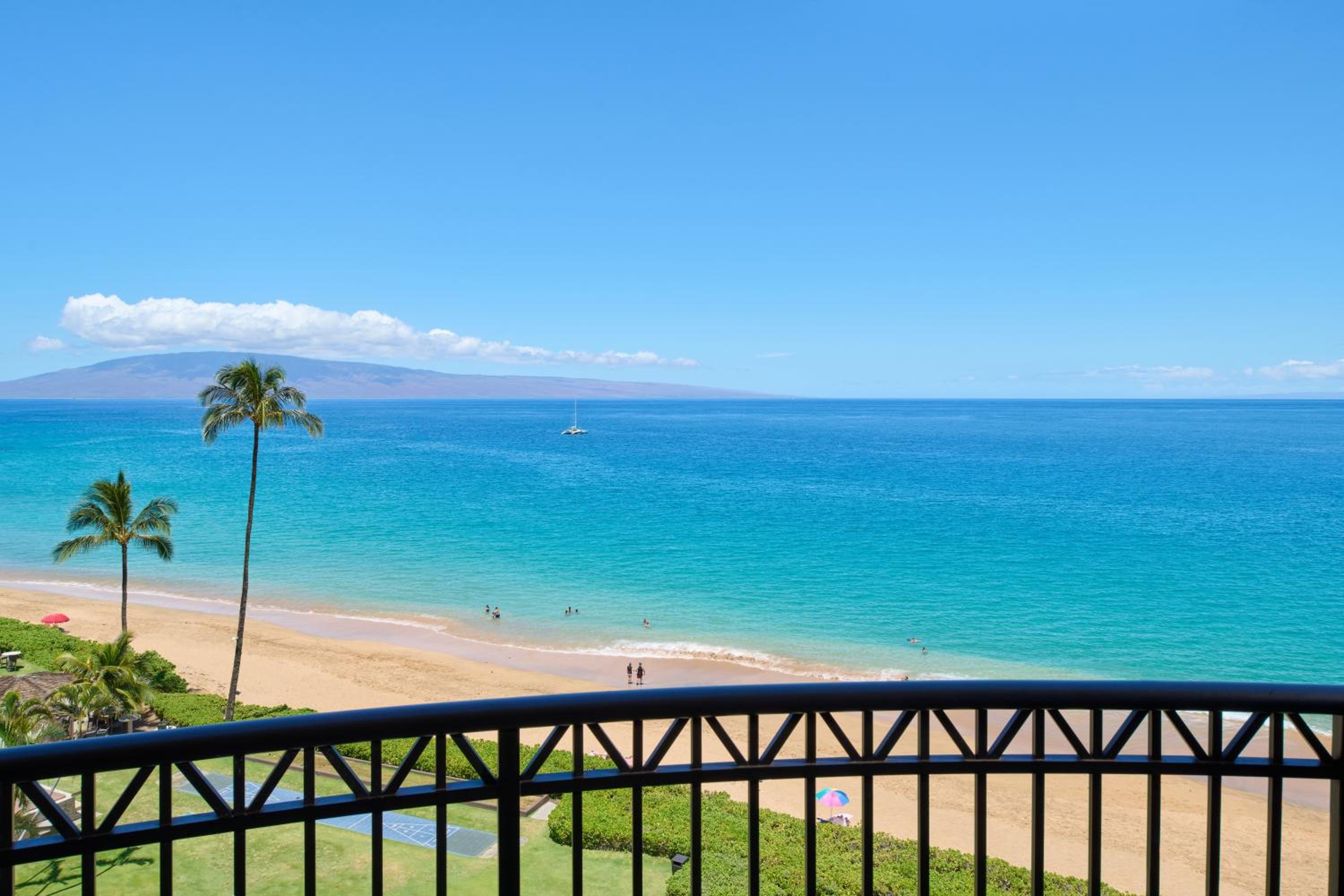 Ocean Front One-Bedroom Suite ADA