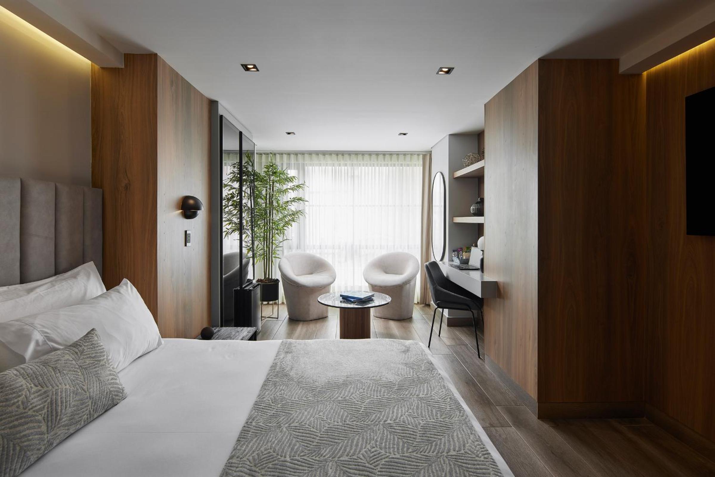Deluxe Double Room - Photo 1