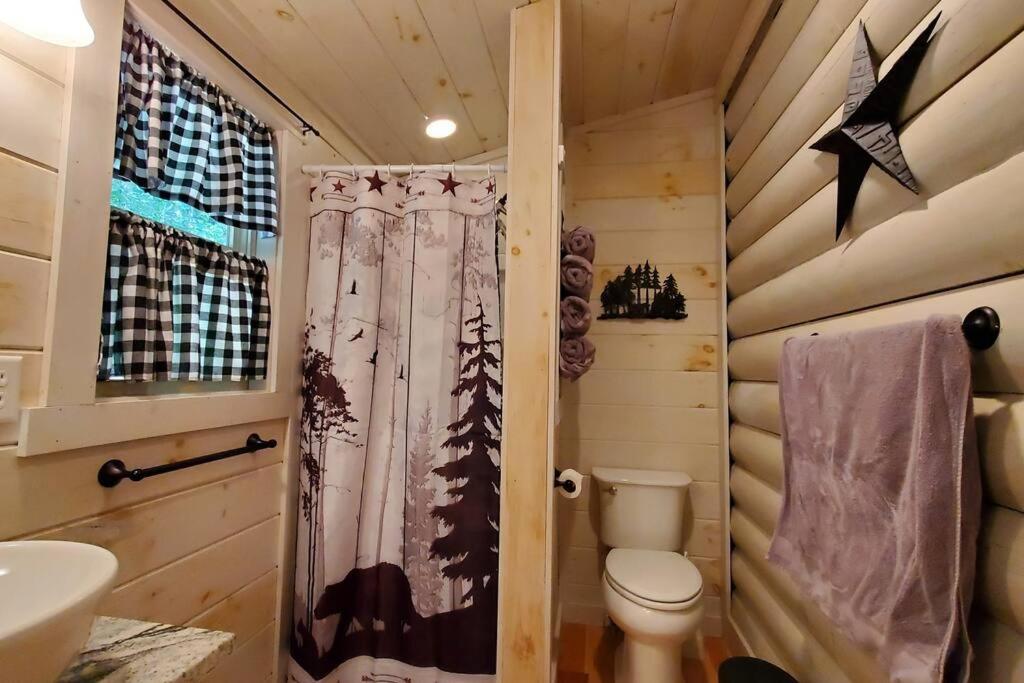 Two-Bedroom House photo 2