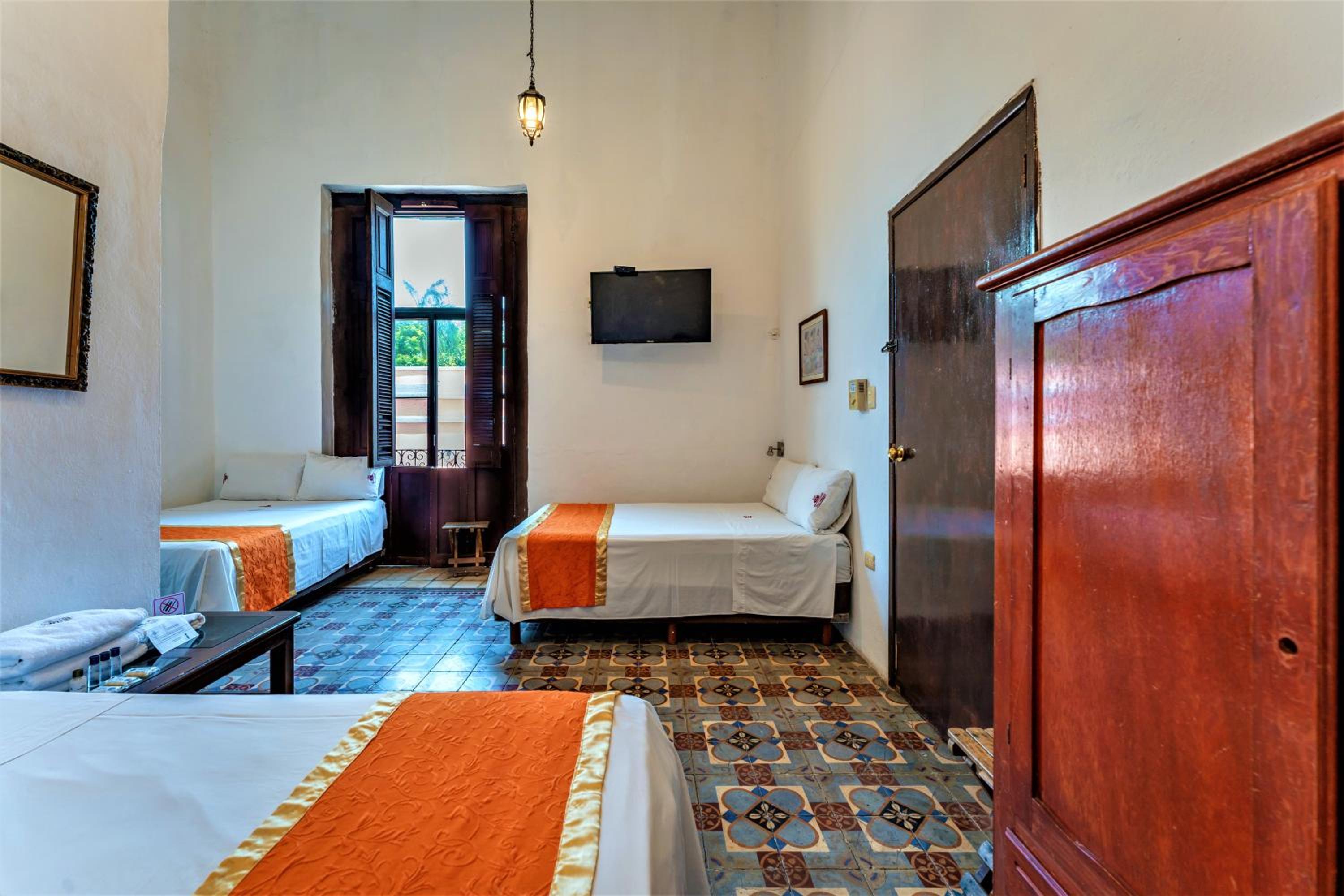 Triple Room