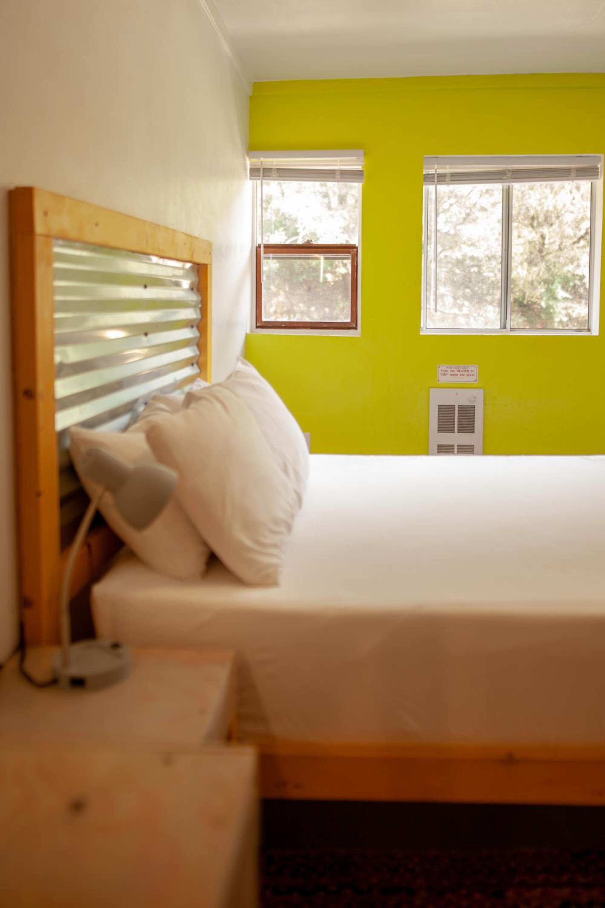 Double Room with Extra Bed - Photo 1