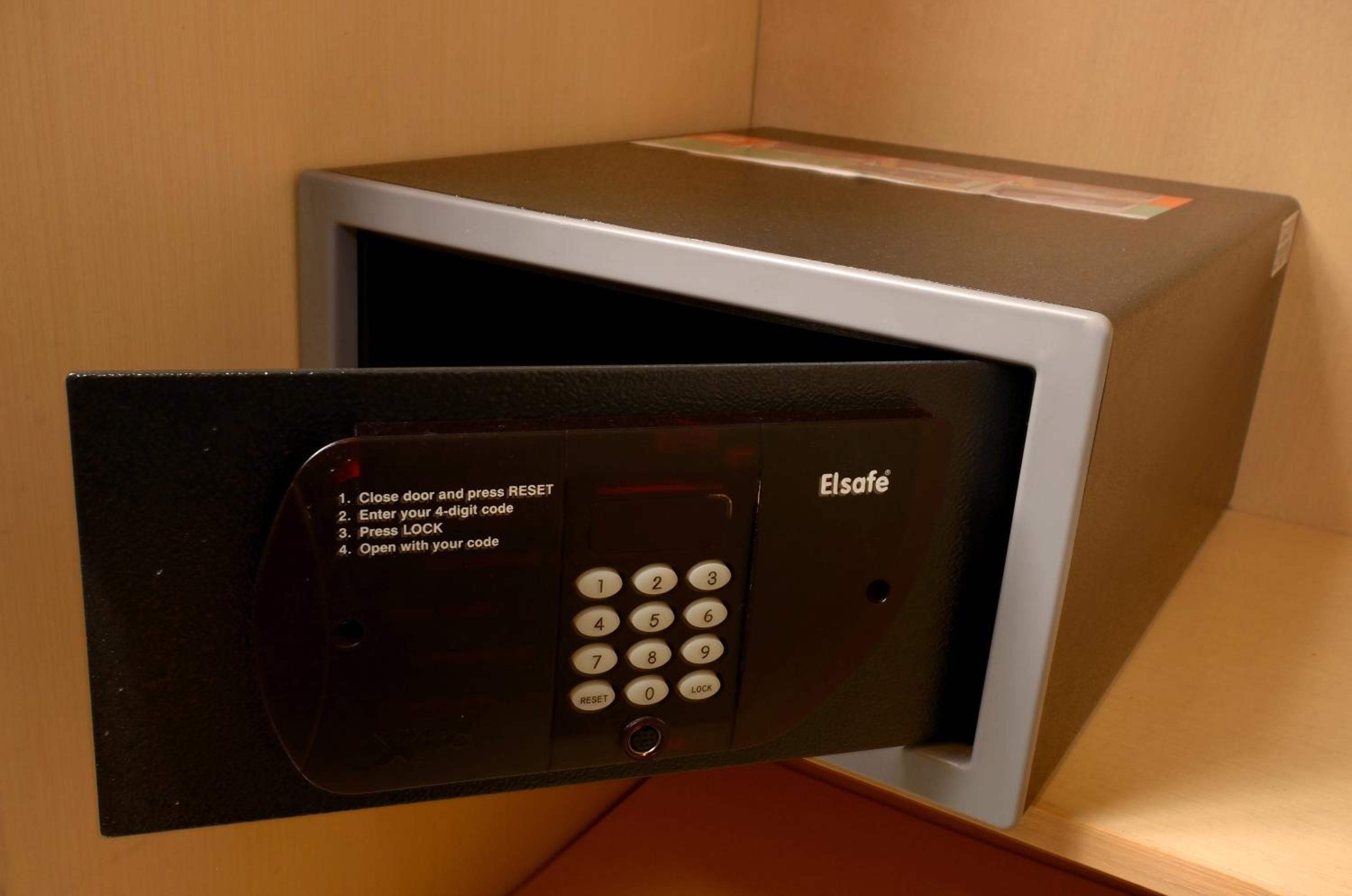 New Year Package At One-Bedroom Harris Residence - Photo 6