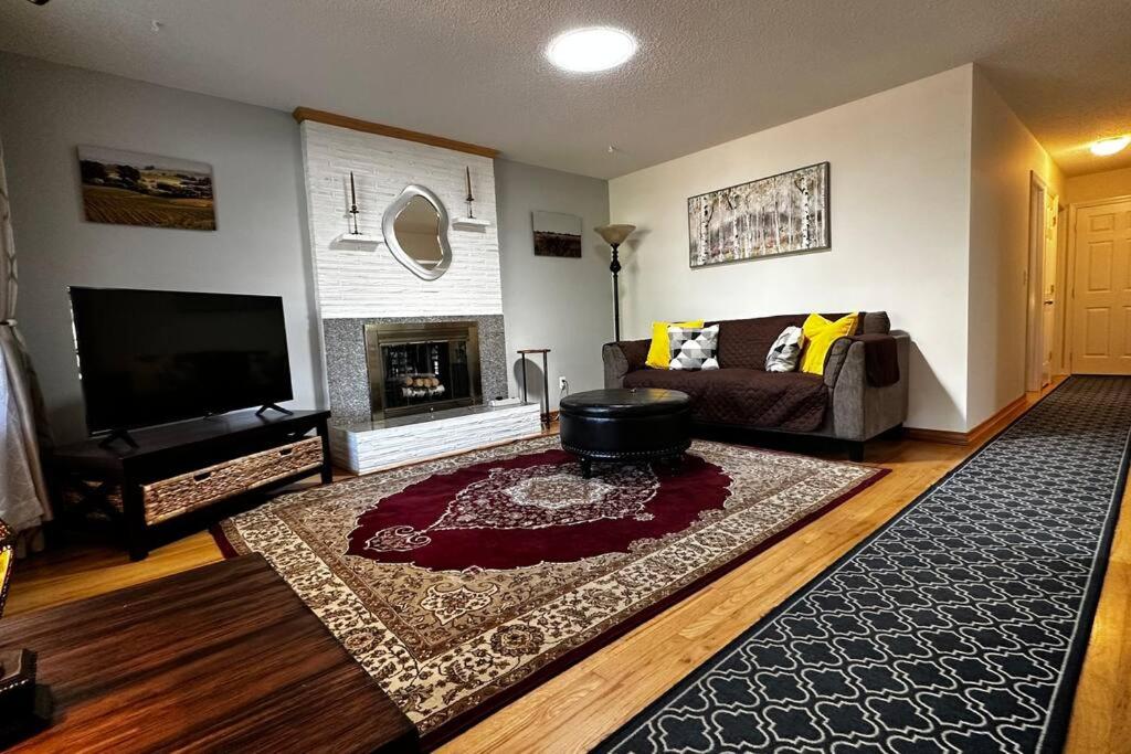 Two-Bedroom House photo 2