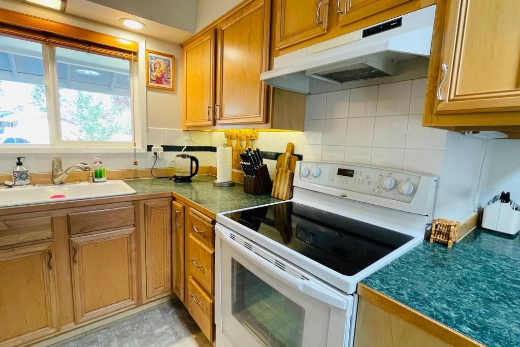 Two-Bedroom House photo 3