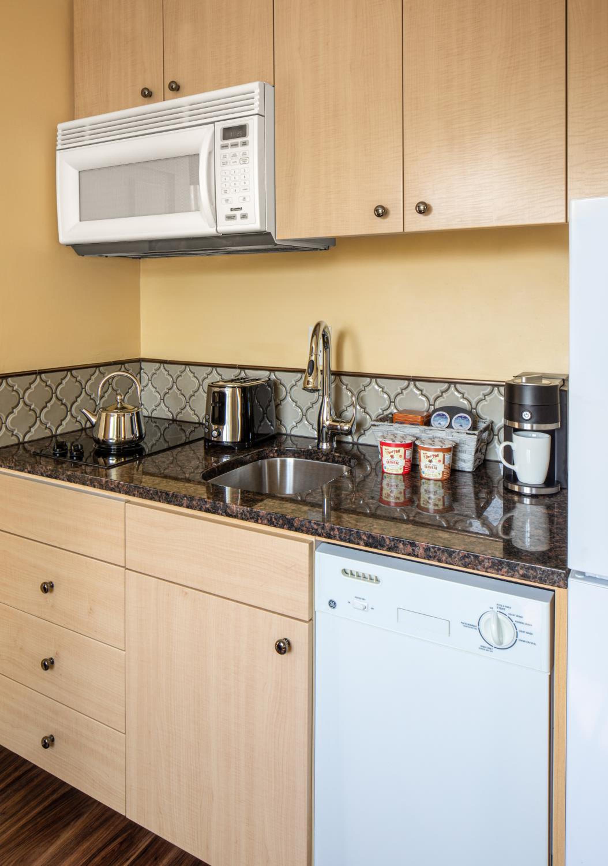 One Bedroom Suite  - Photo 5