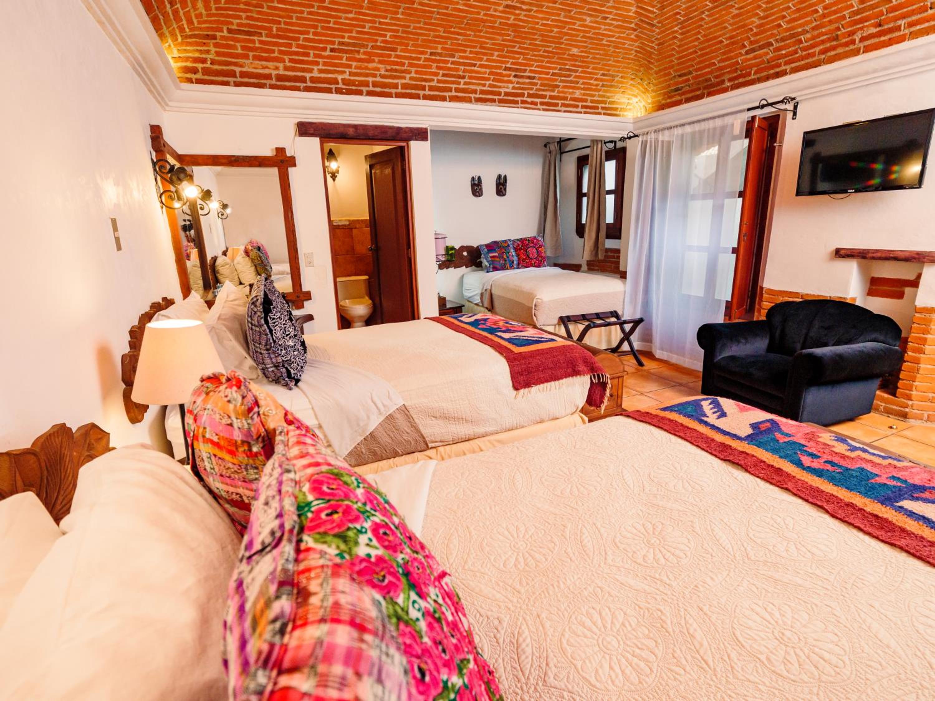 Standard Triple Room photo 2