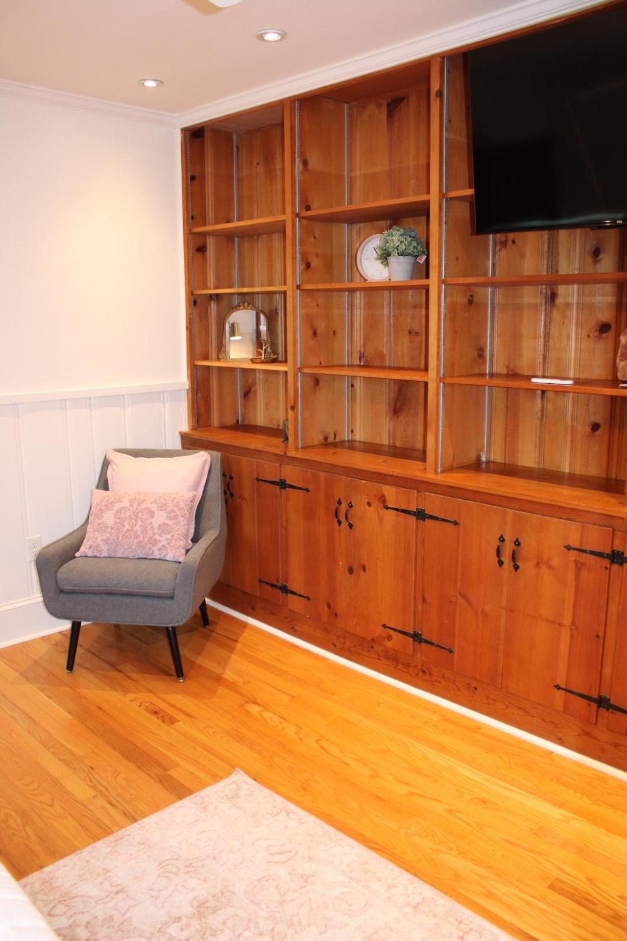 Queen Room photo 3