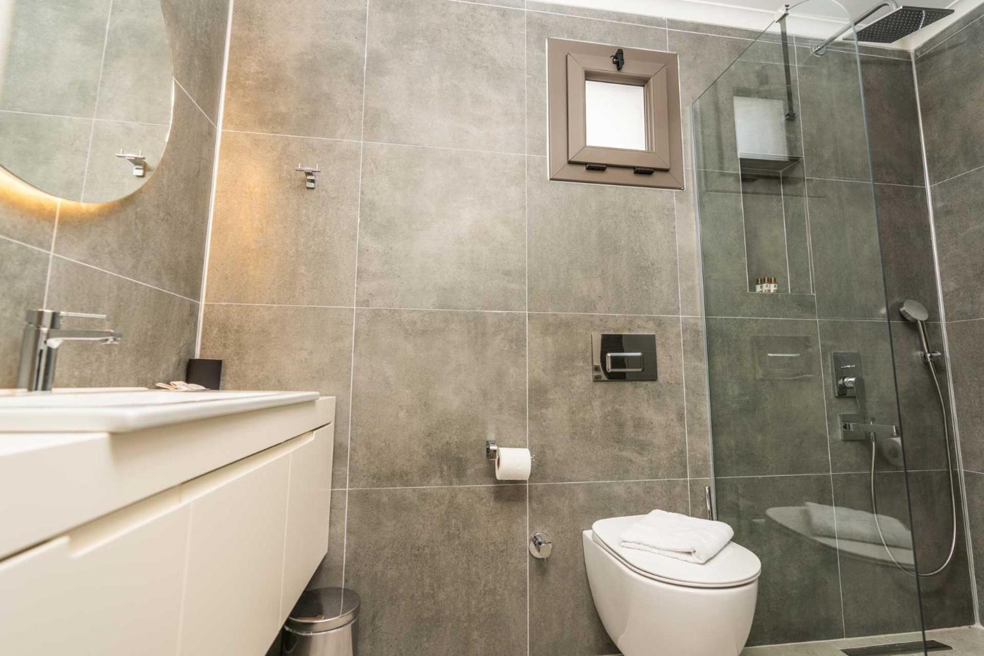Standard Twin Room - Photo 2