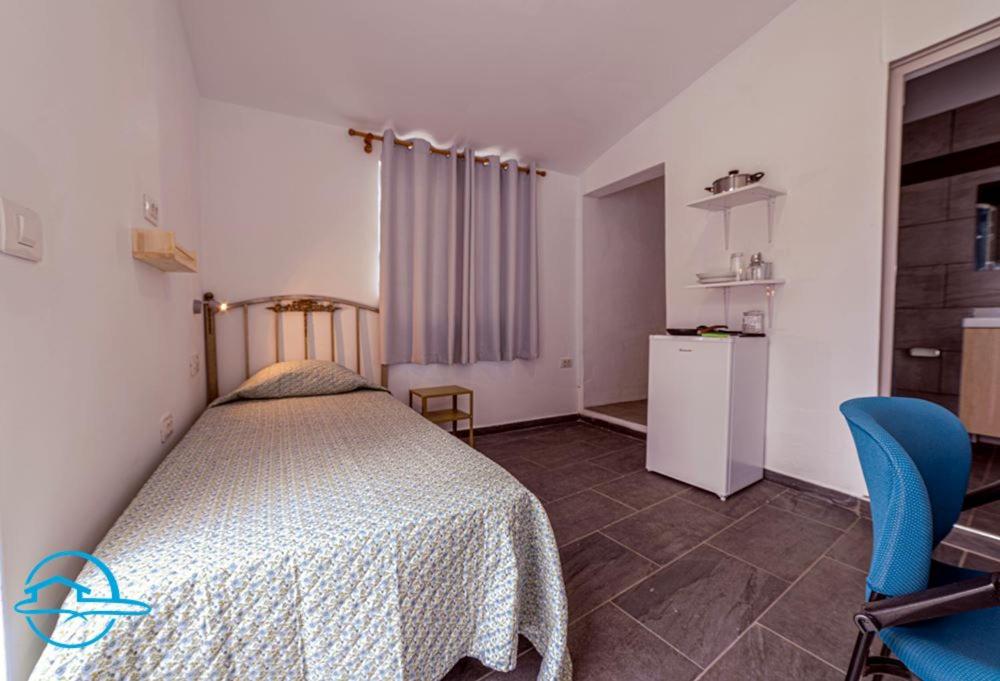 Single Room With Private Bathroom photo 2