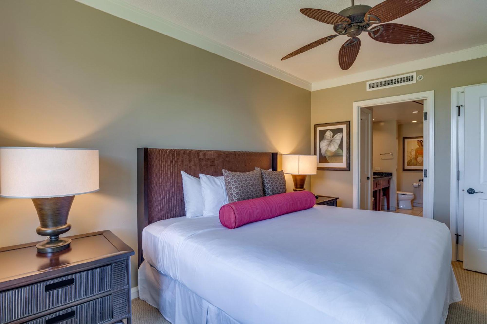2 Bedroom Partial Ocean View photo 3