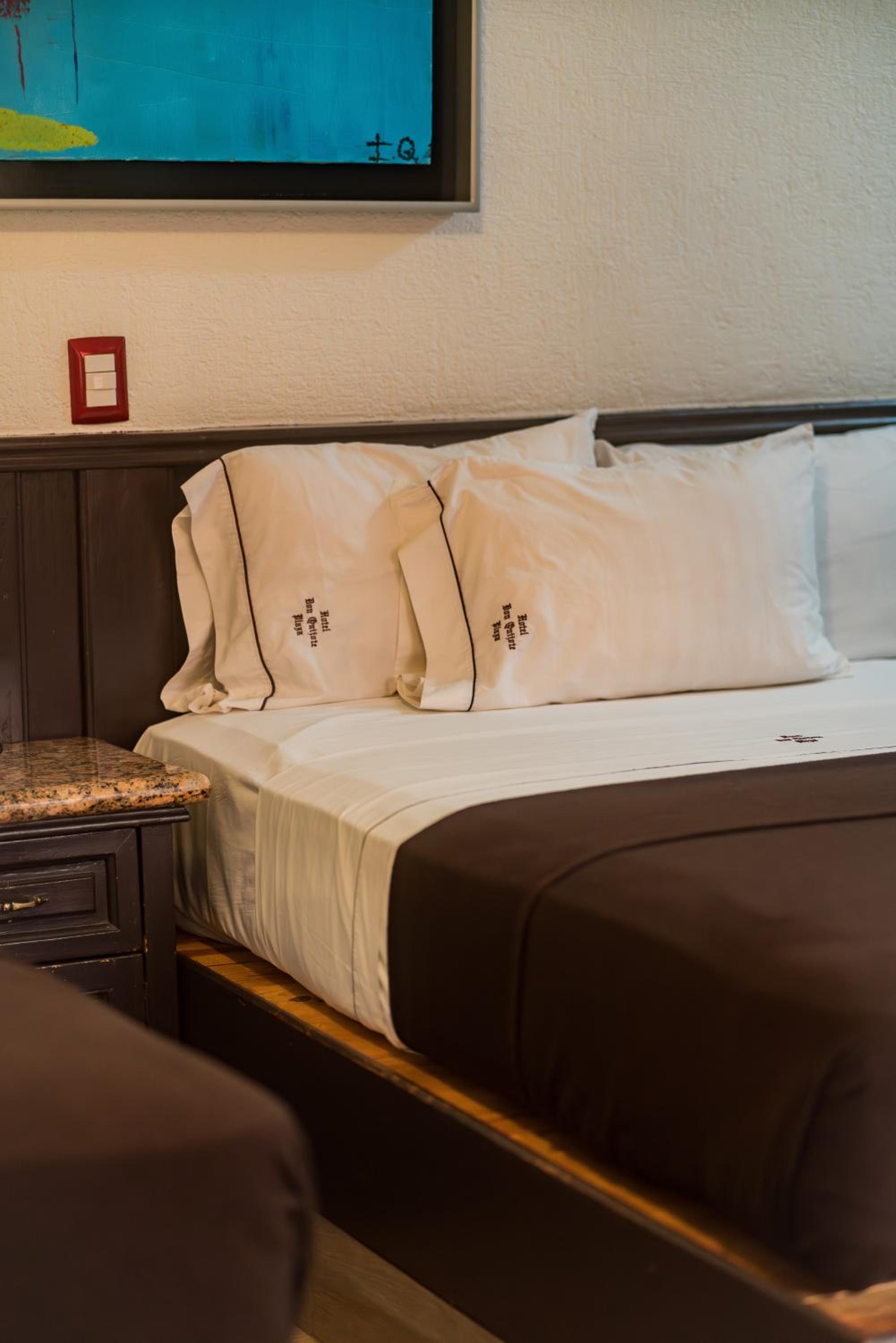 Double Room with Two Double Beds - Photo 6