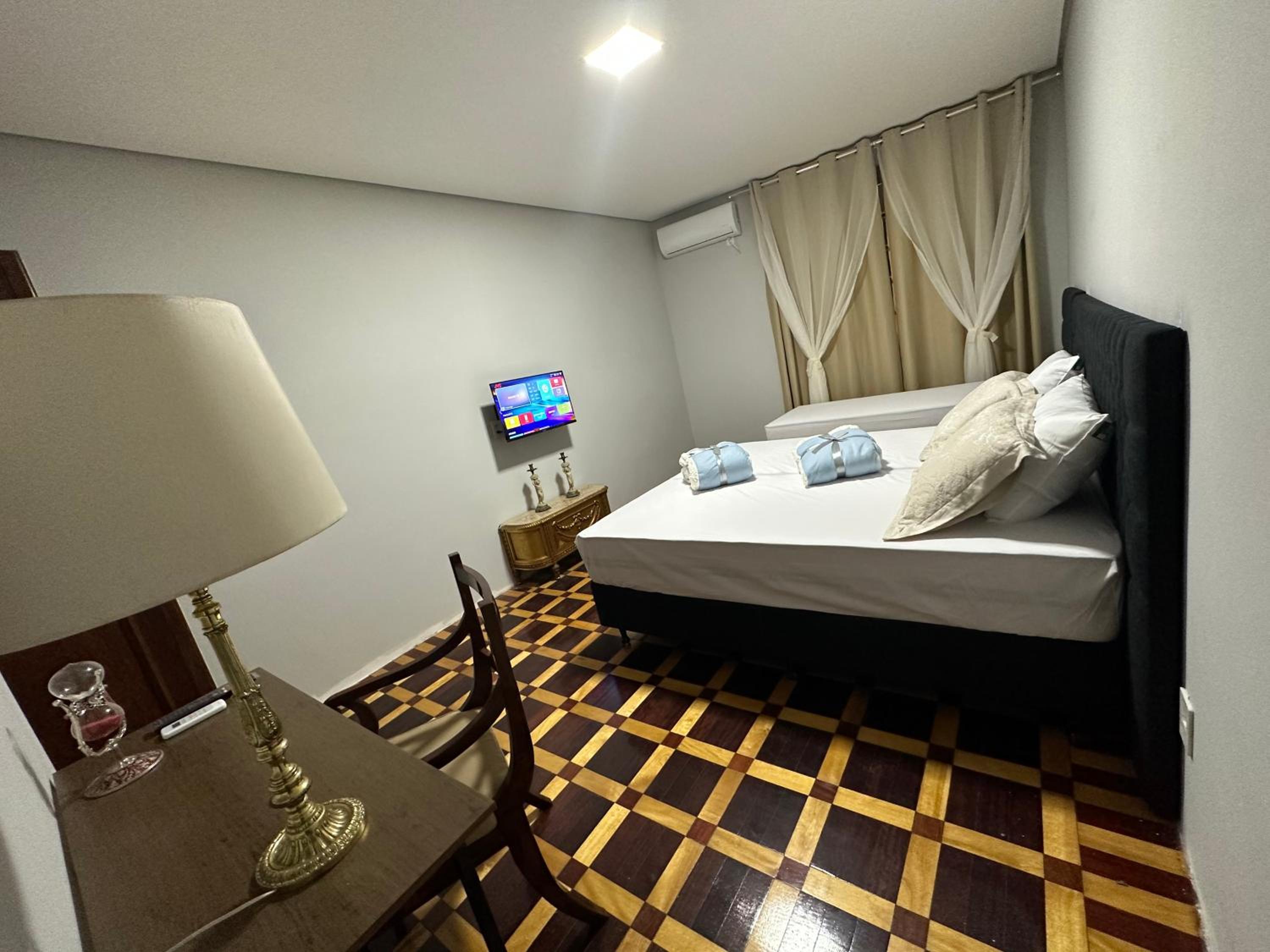 Deluxe Family Room photo 2