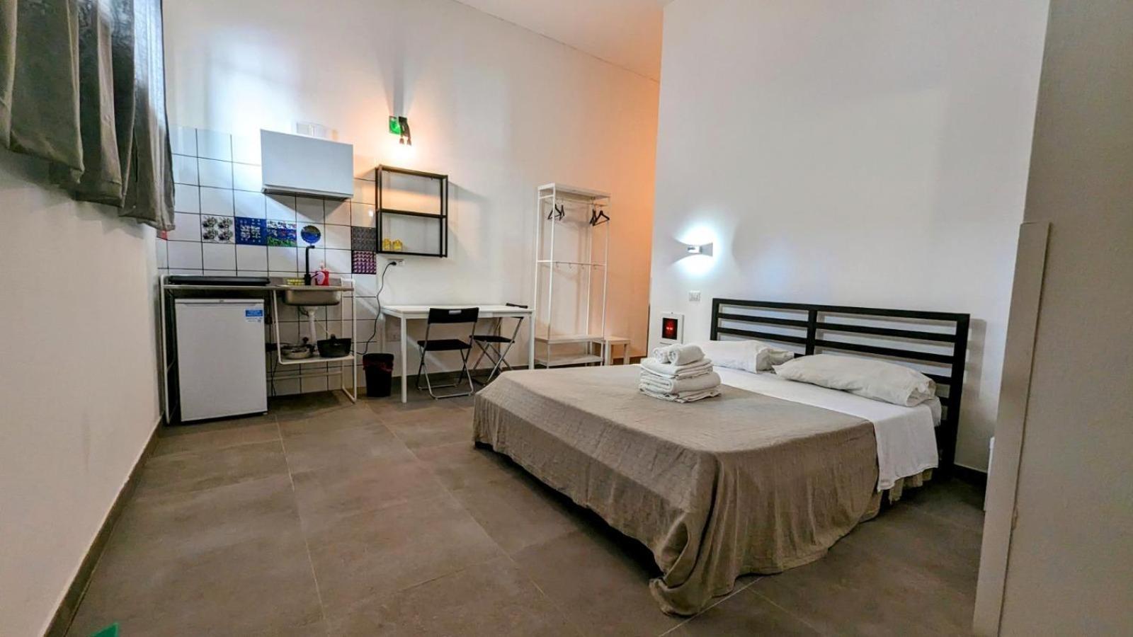 Triple Room with Private Bathroom photo 2