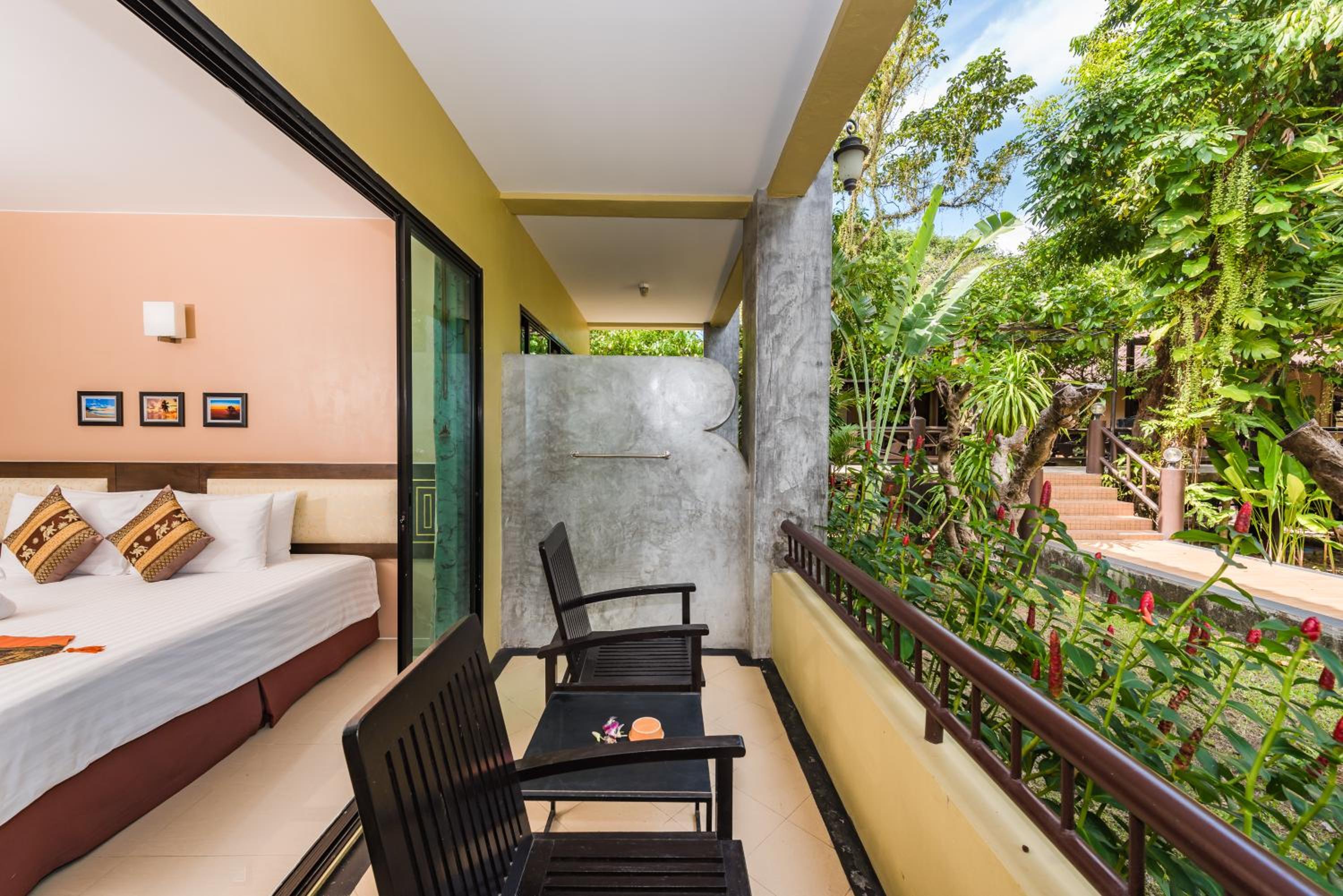 Superior Double or Twin Room - Photo 18