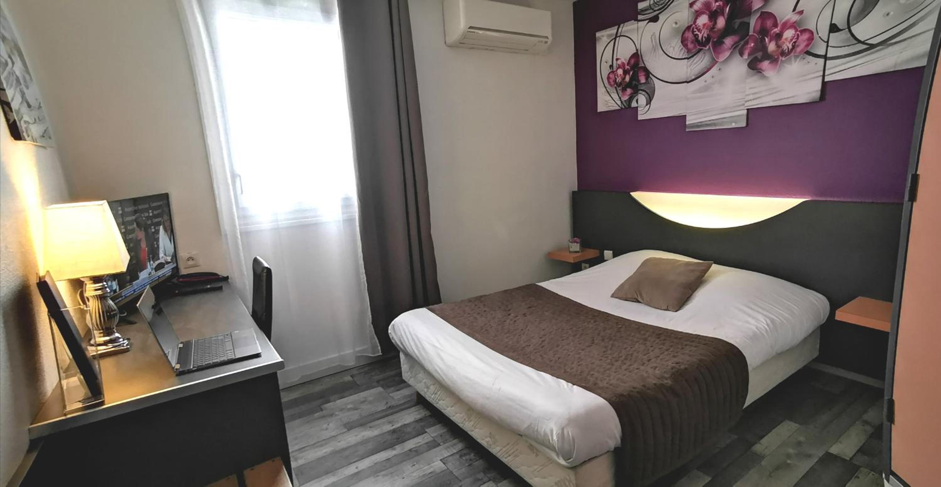 Double Room - Photo 2