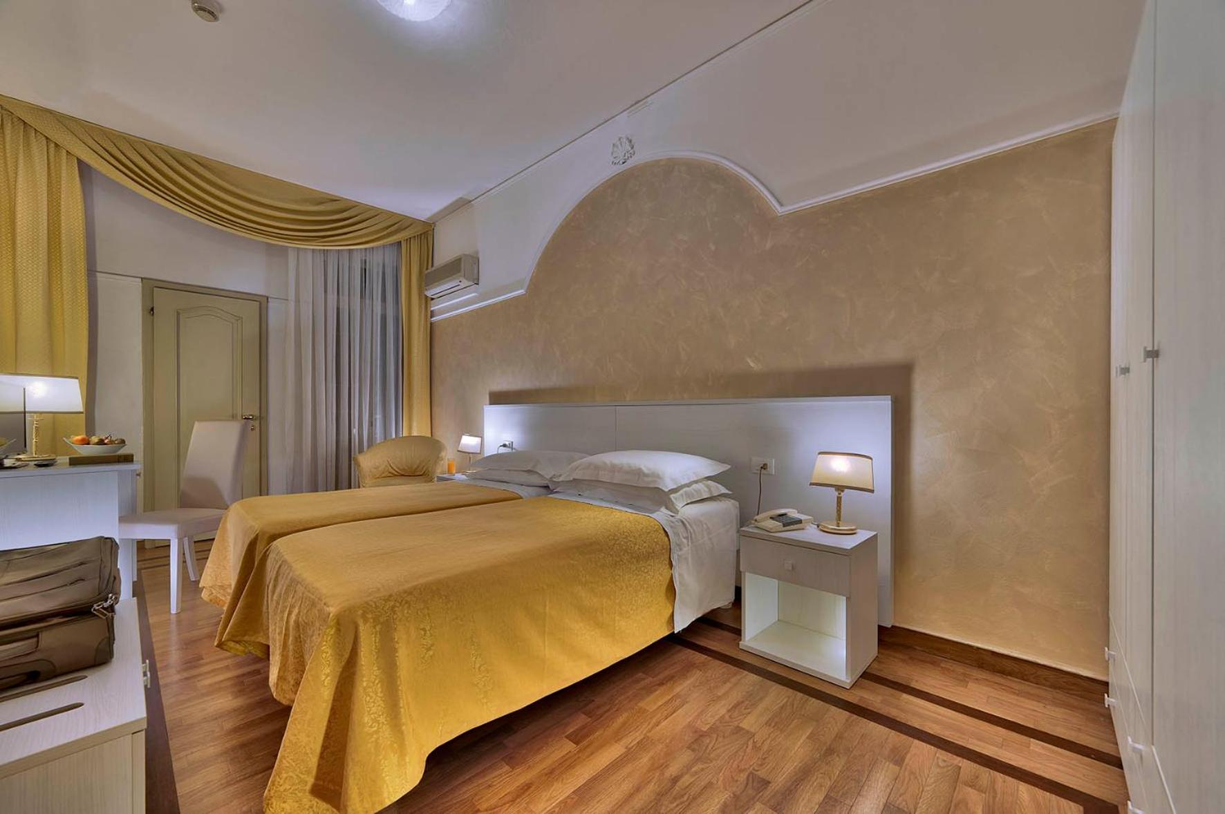 Superior Double or Twin Room photo 3