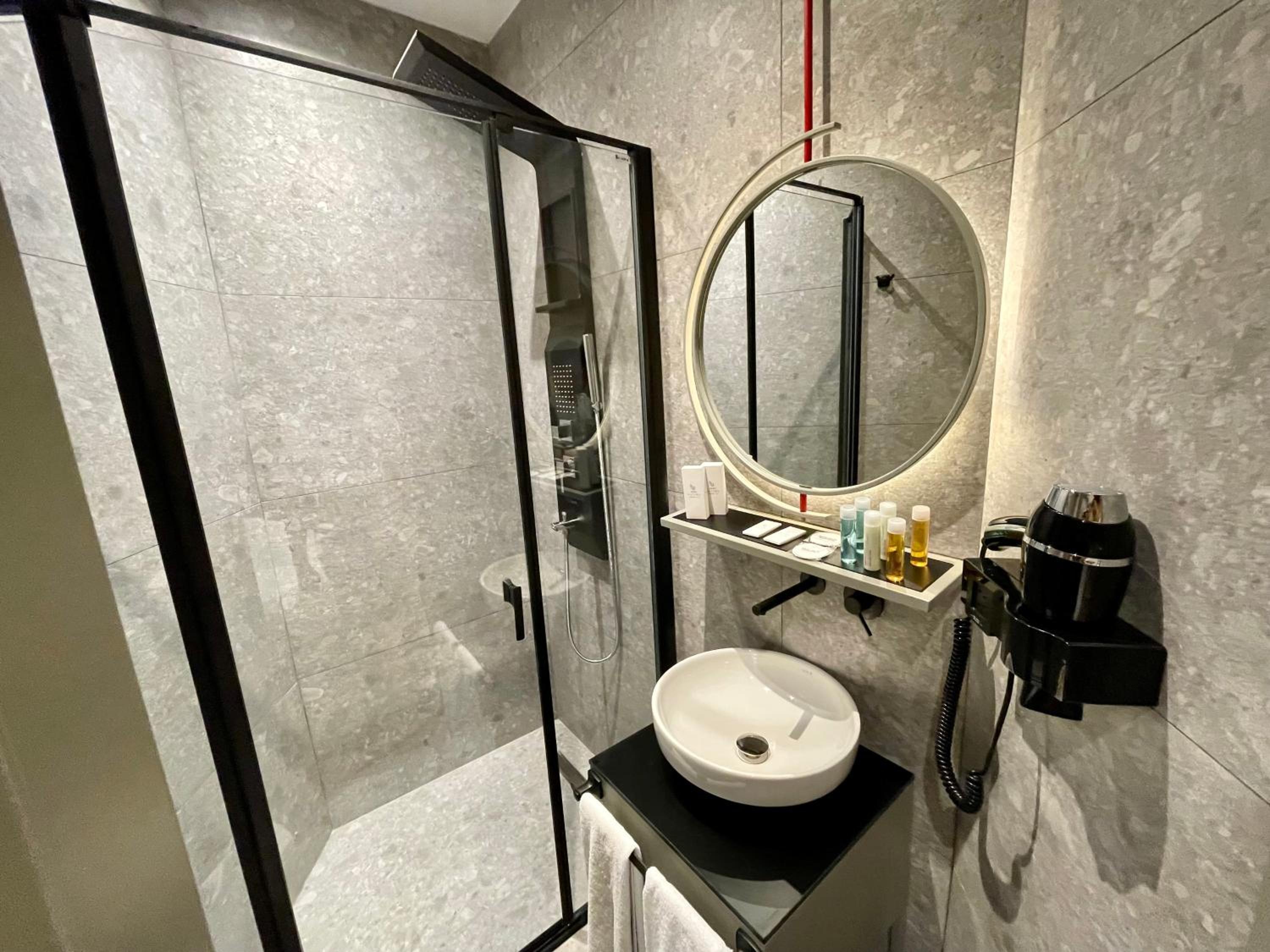 Budget Double Room photo 2