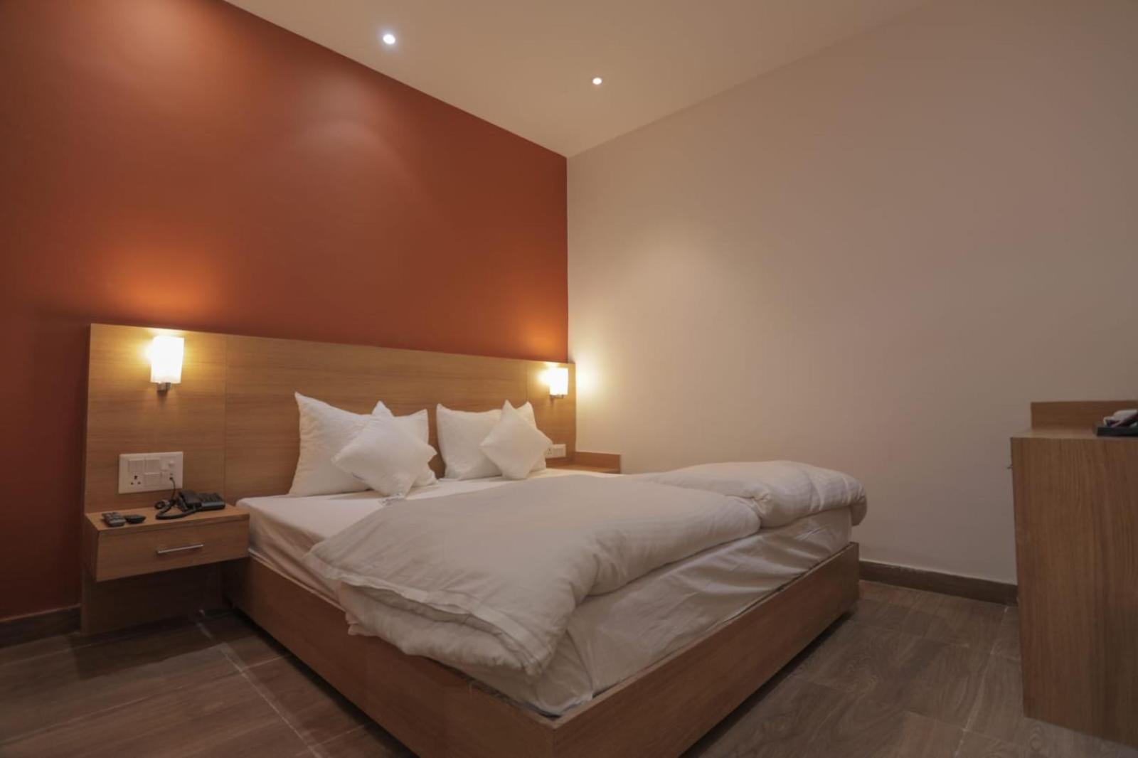 Suite - Photo 4