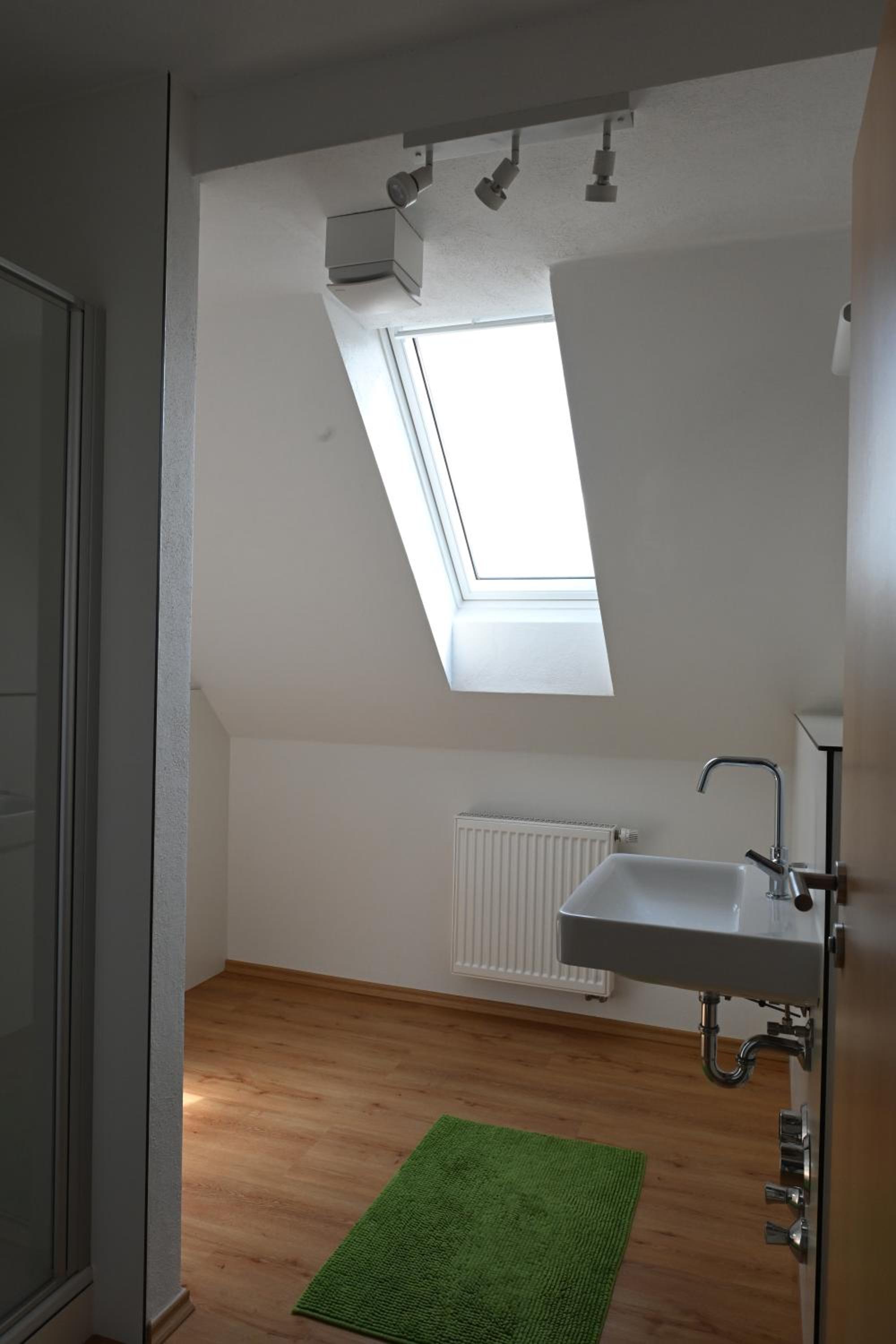 Double Room with Private Bathroom photo 3