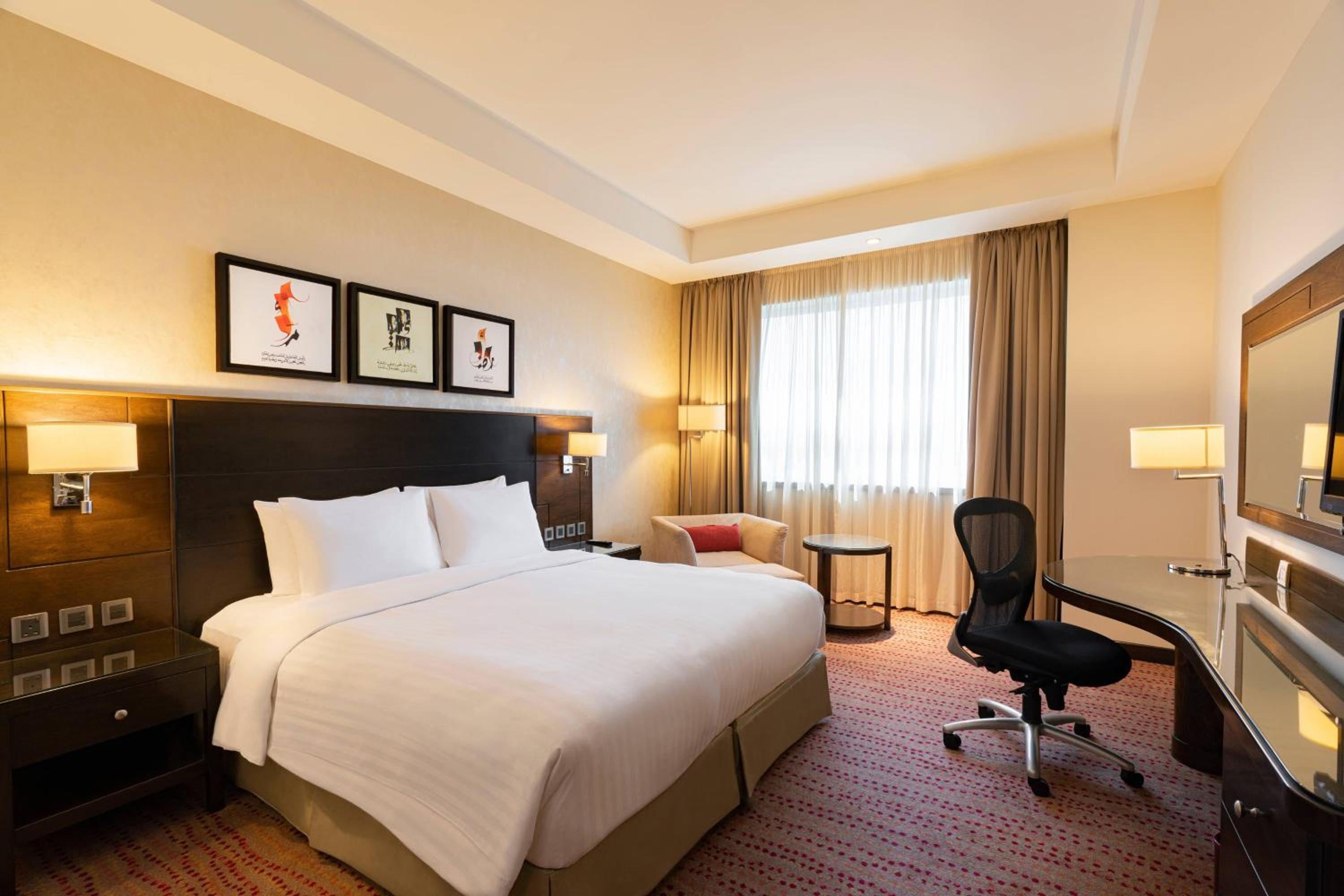 Deluxe King Room