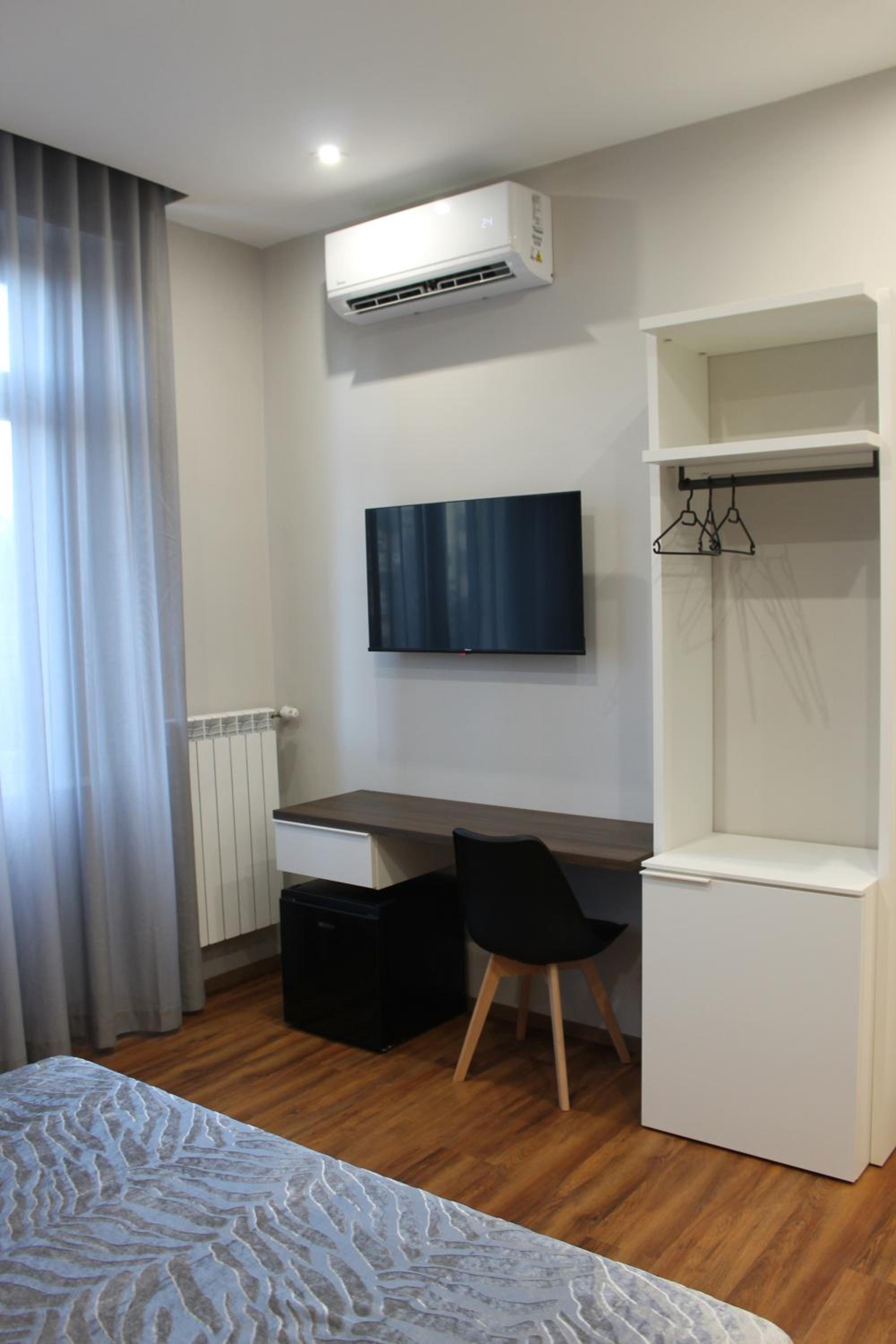 Superior Triple Room - Photo 1