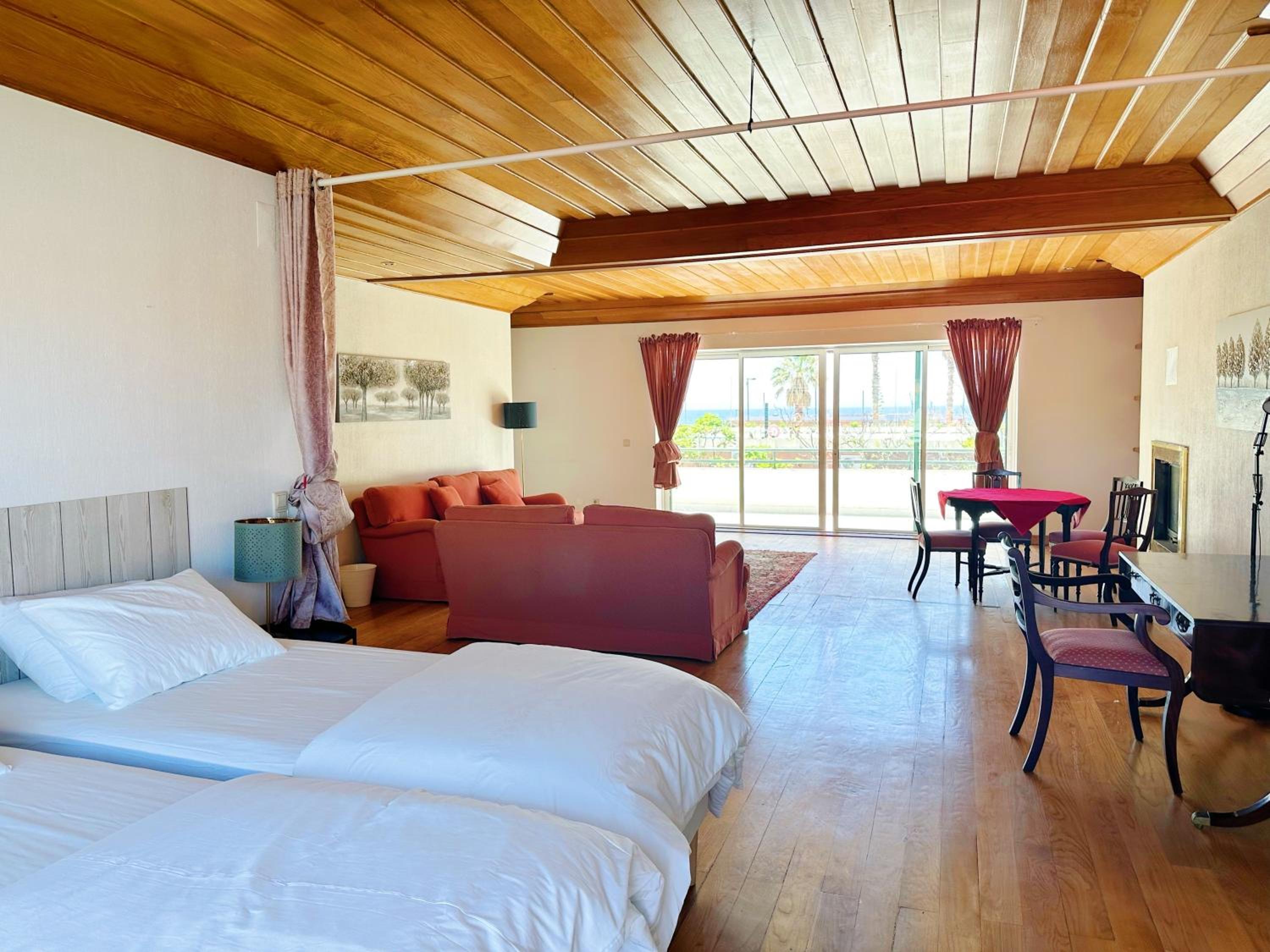 Villa photo 1