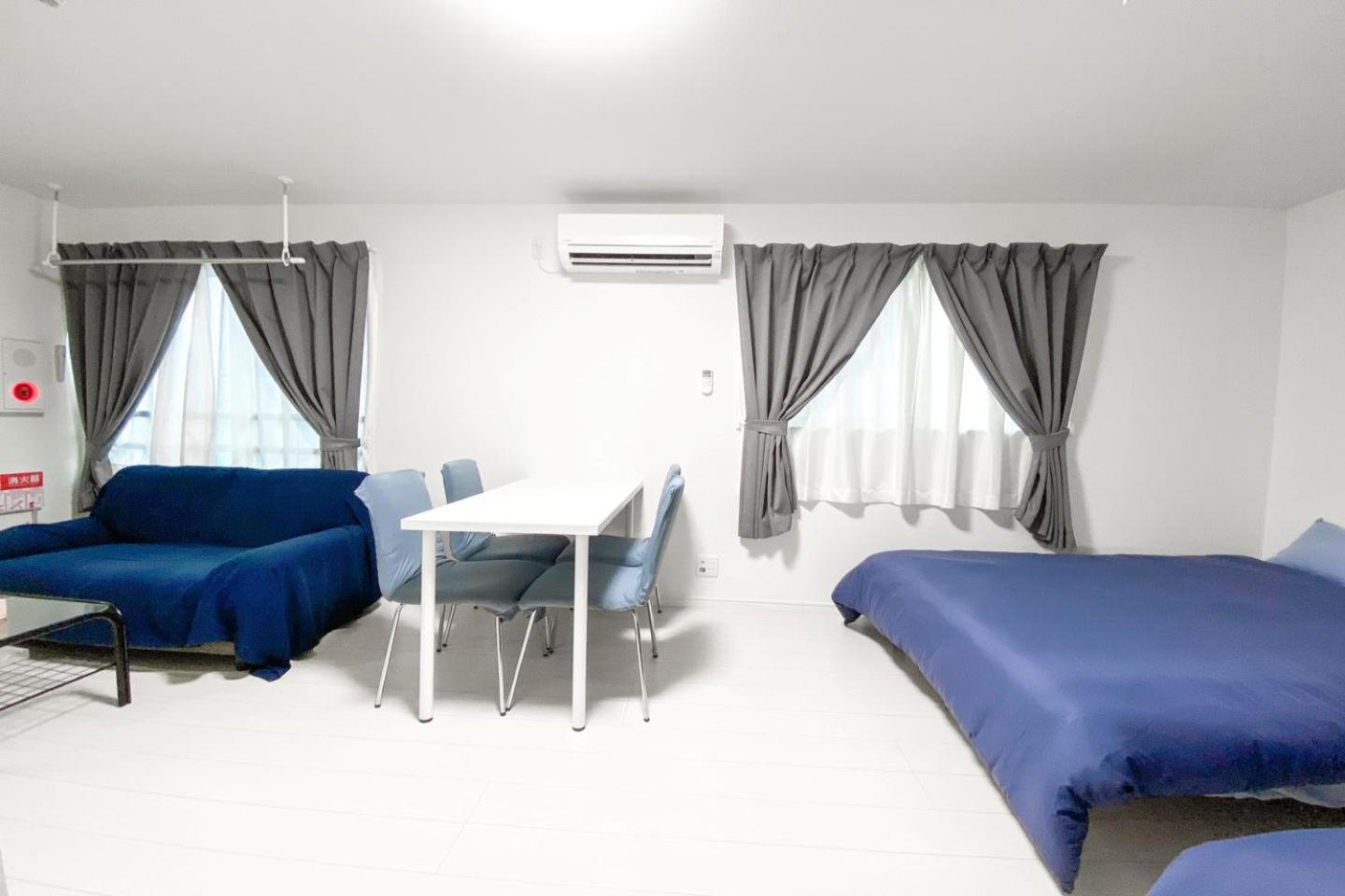 One-Bedroom Apartment photo 3