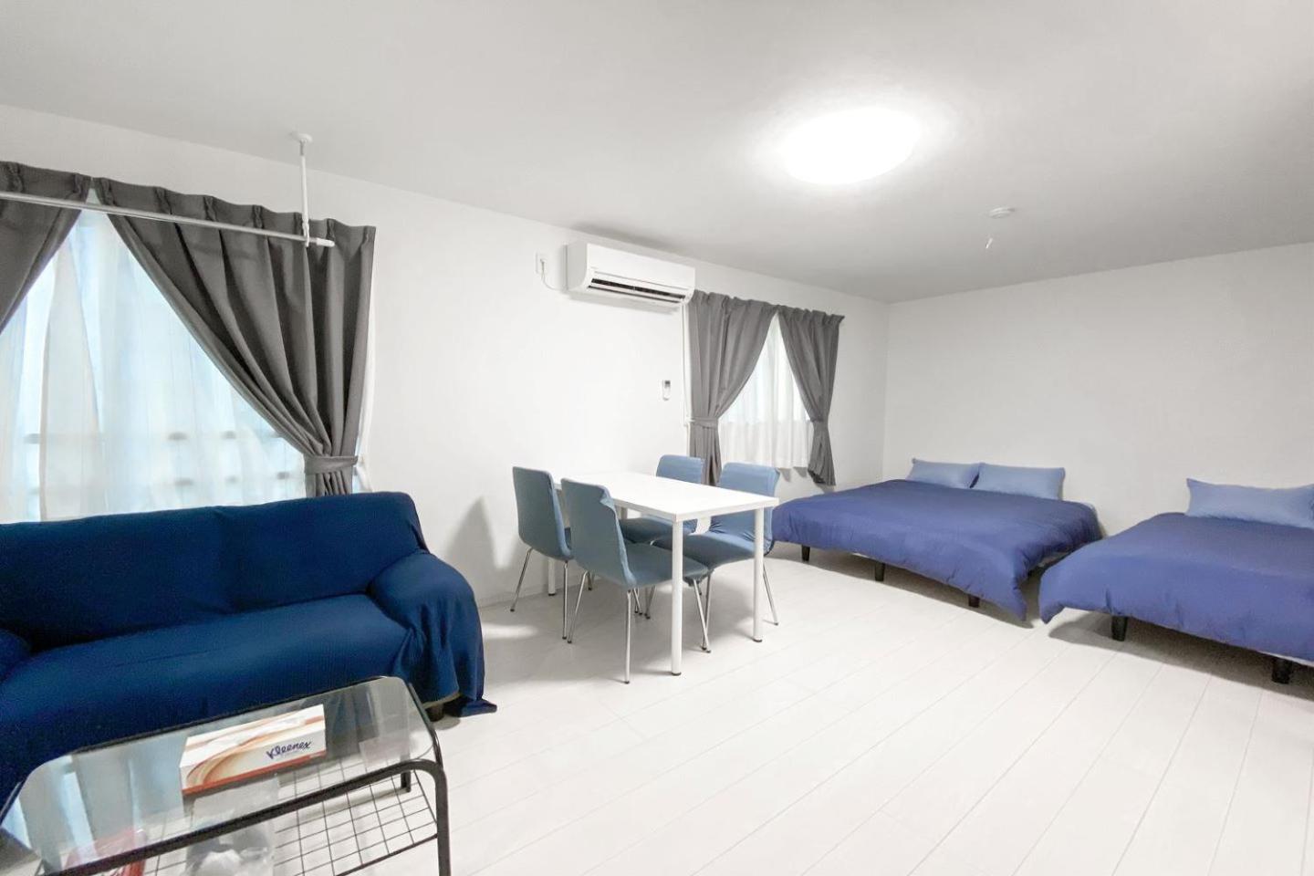One-Bedroom Apartment photo 1
