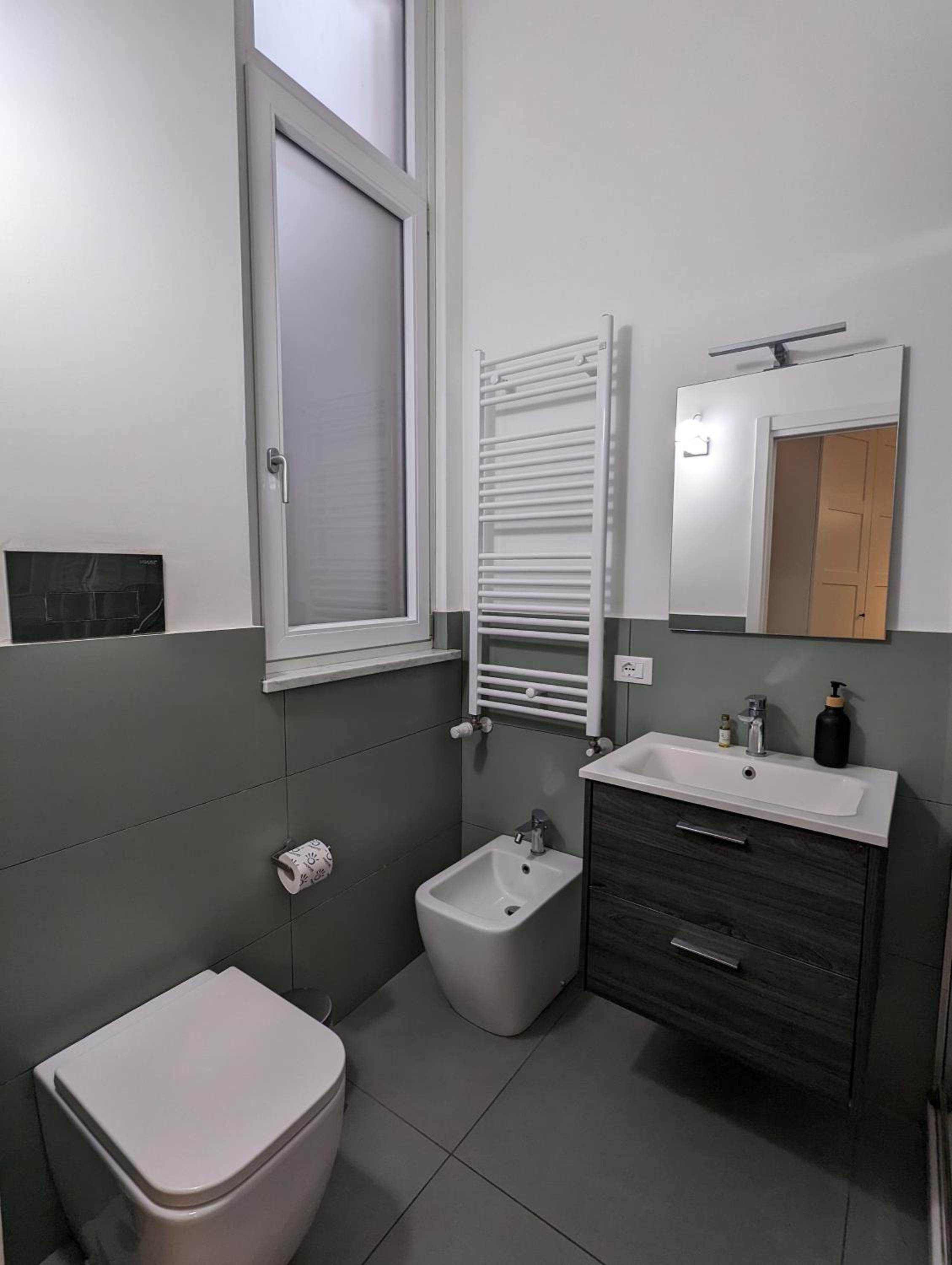 Budget Double Room - Photo 4