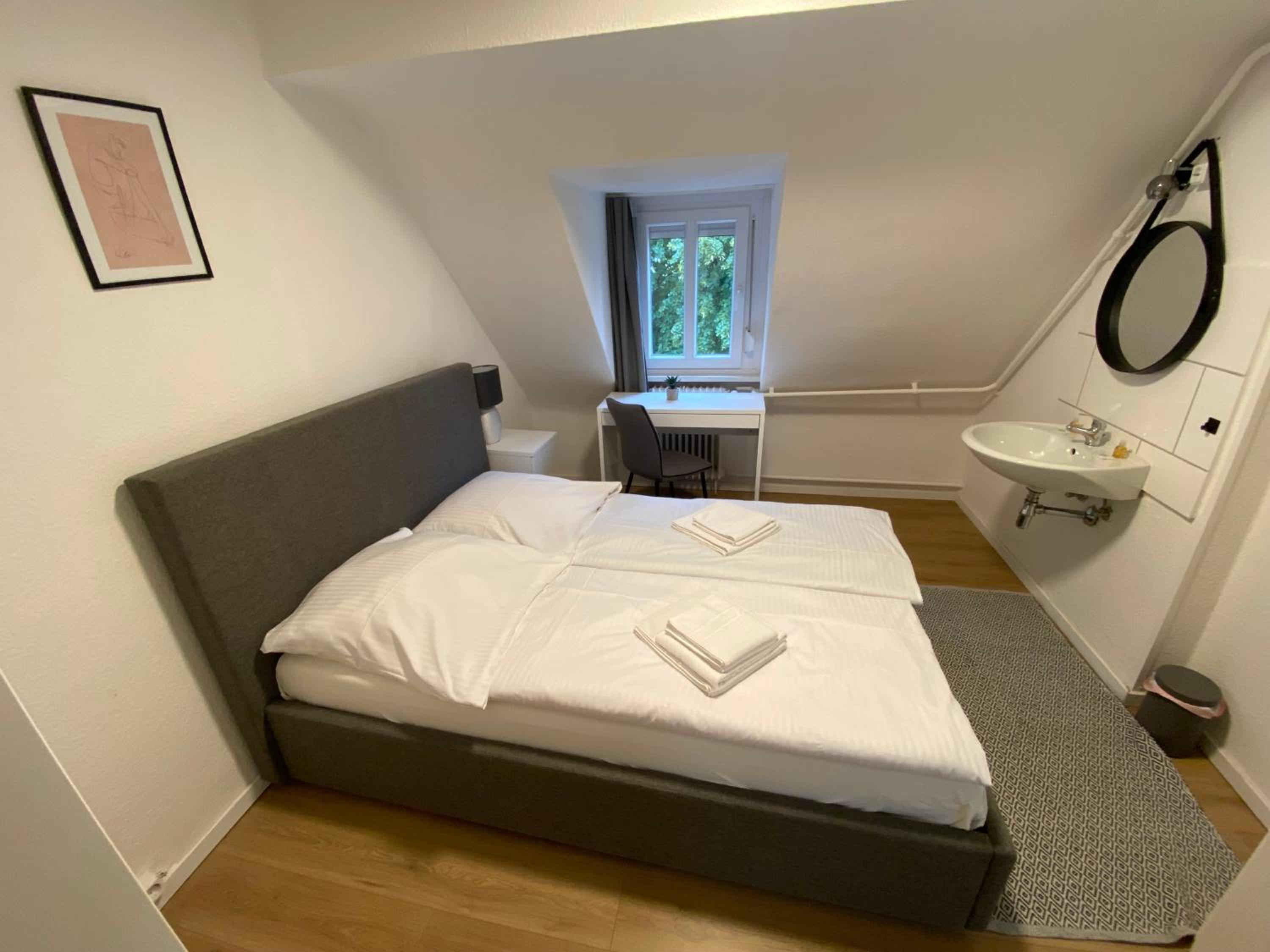 Budget Double Room photo 1