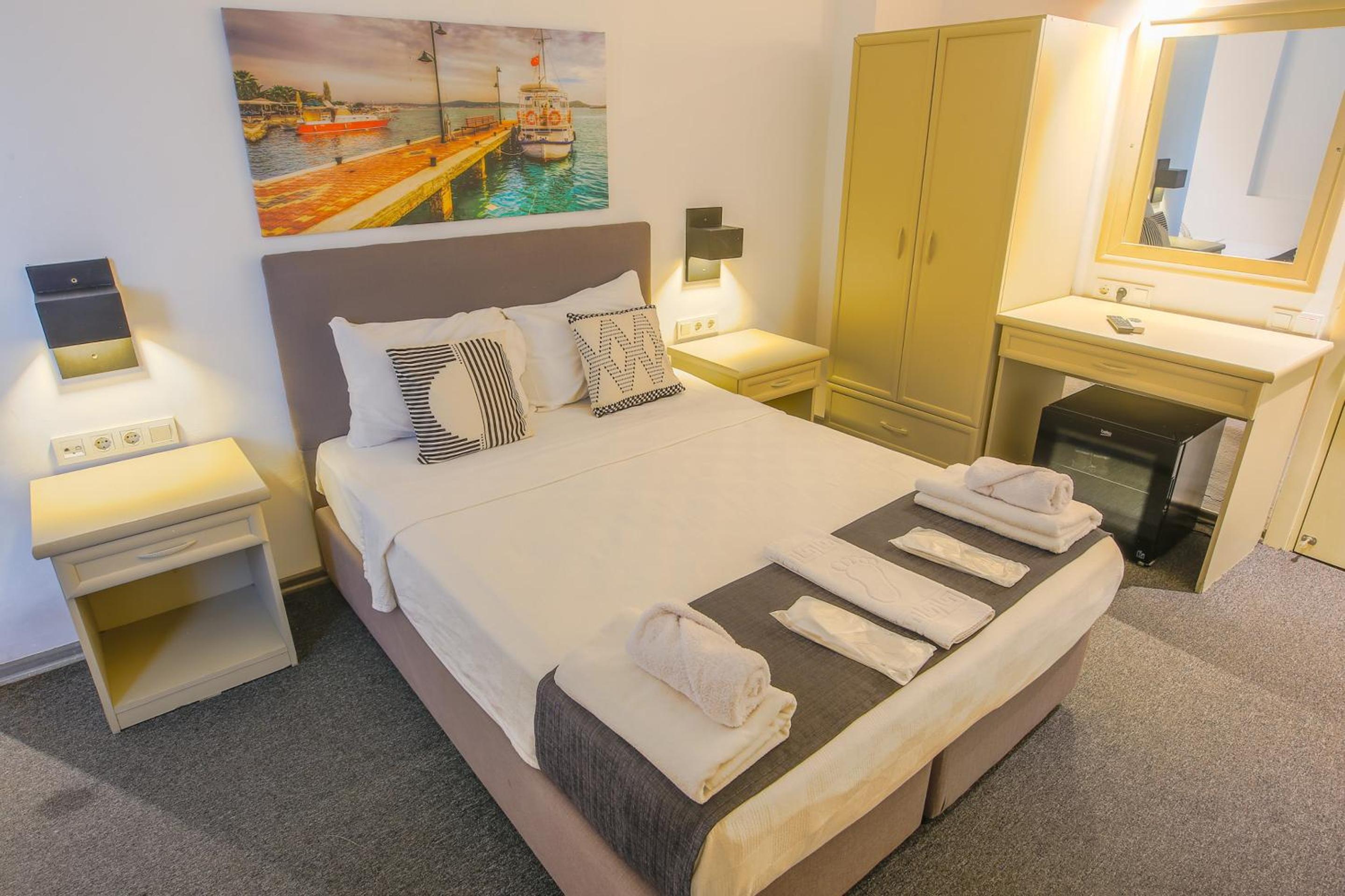 Superior Triple Room with Sea View
