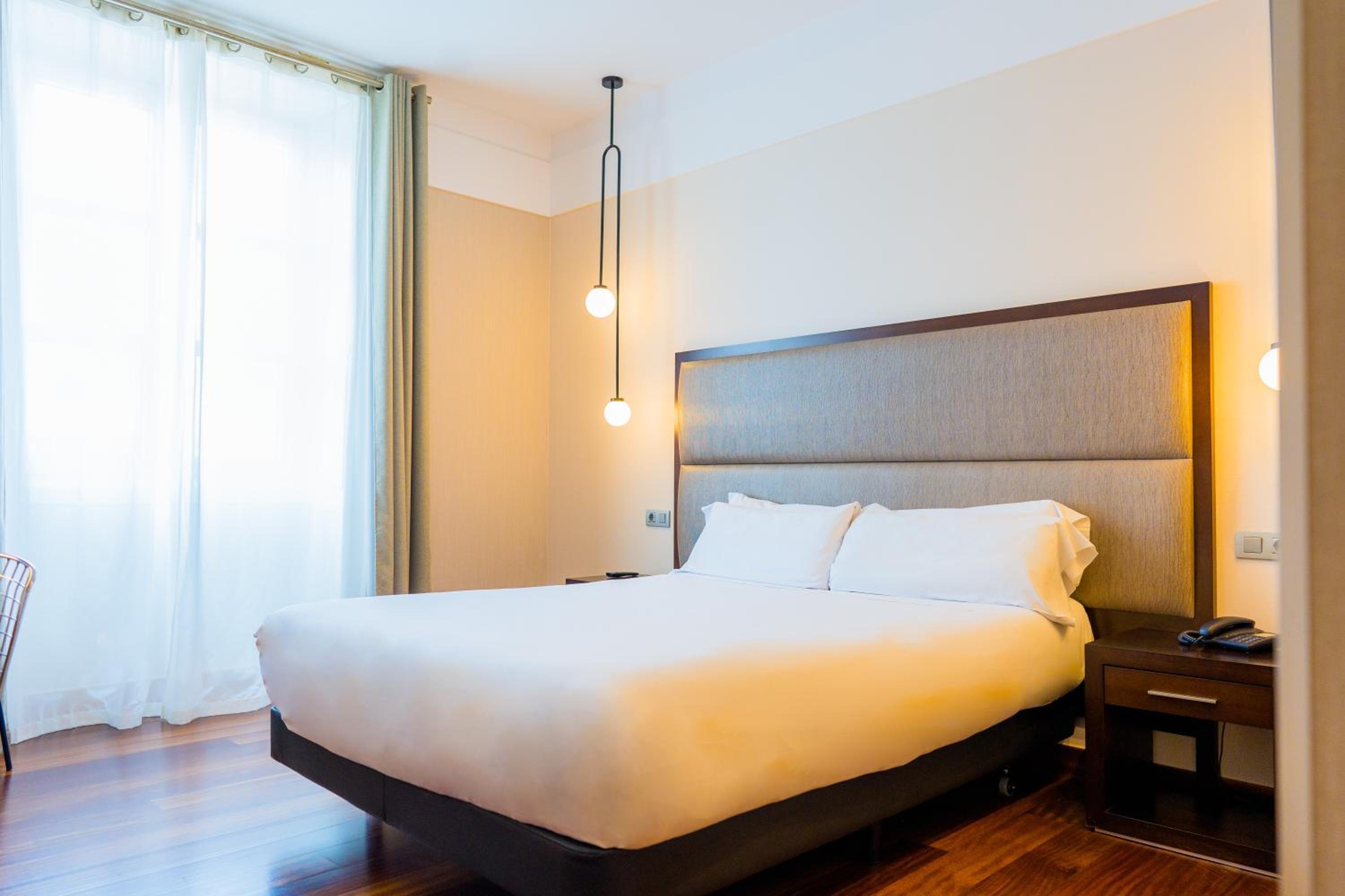 Double or Twin Room - Photo 14