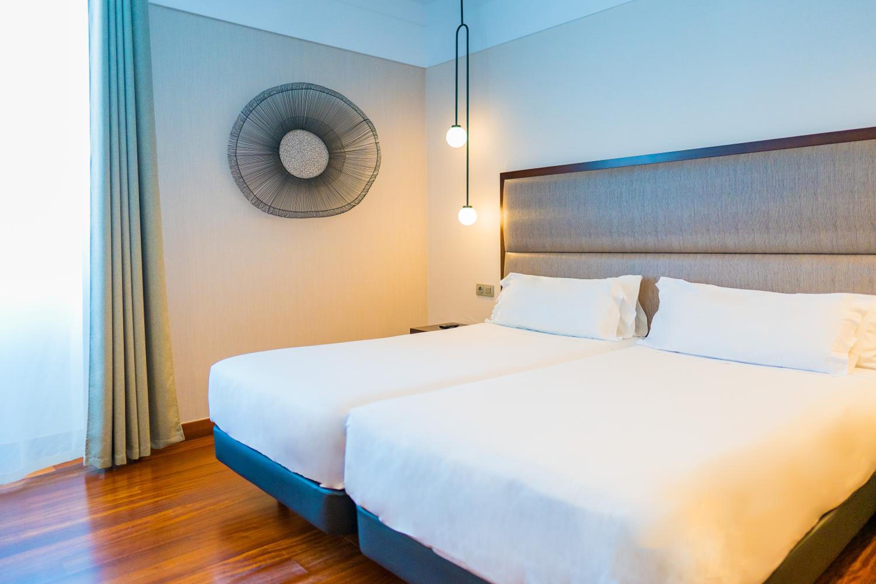 Double or Twin Room - Photo 5