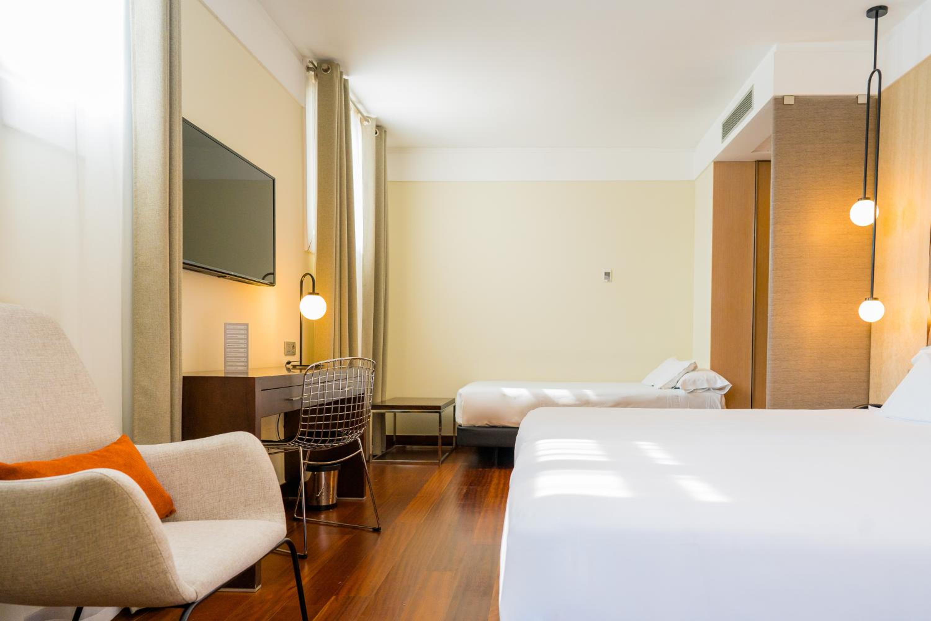 Triple Room (3 Adults) - Photo 4