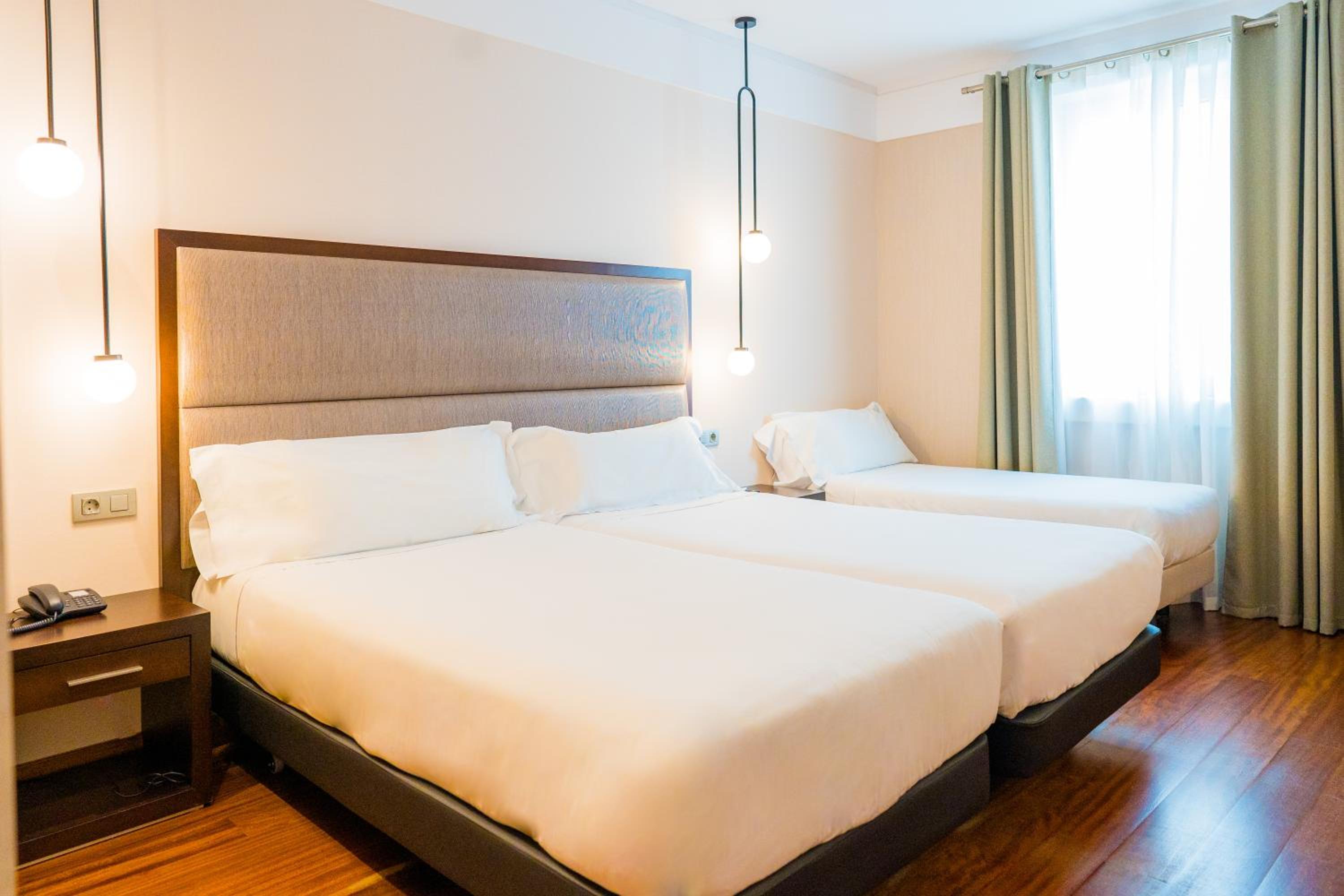 Triple Room (3 Adults) - Photo 3