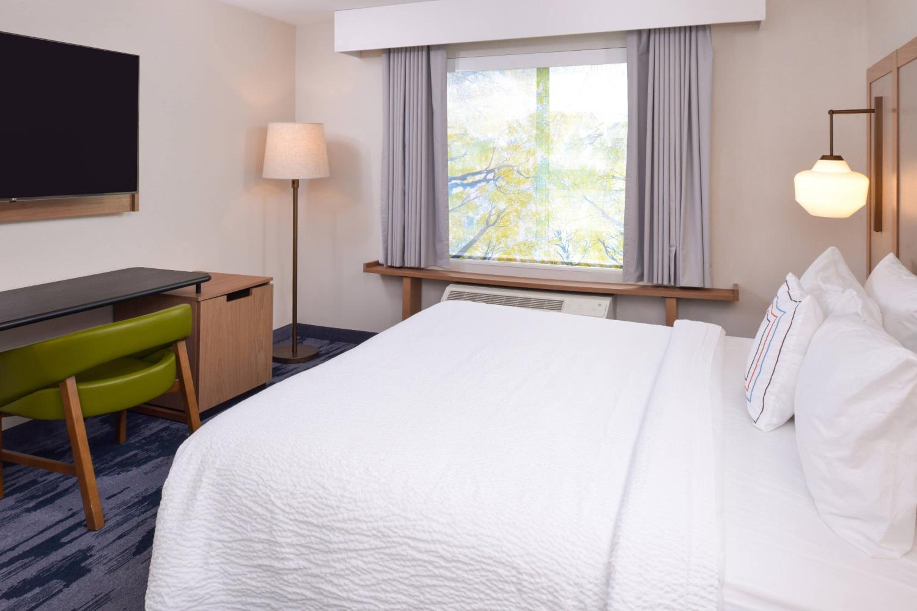 King Room - Hearing Accessible