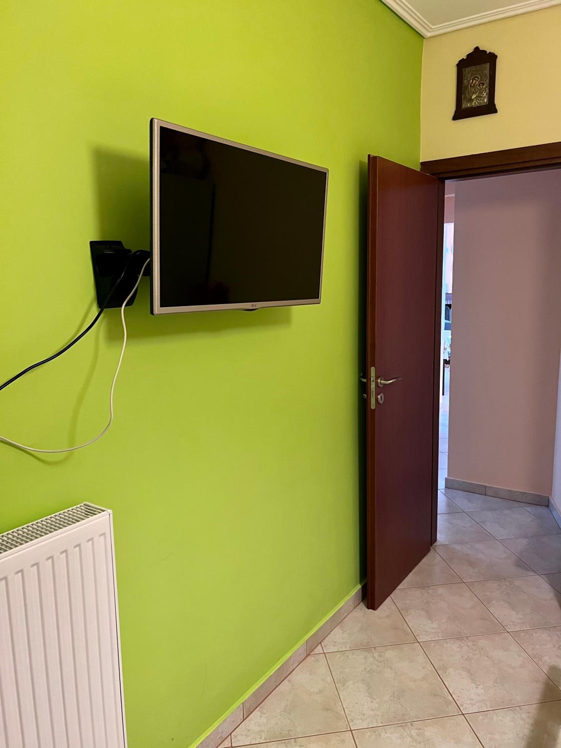 Three-Bedroom House photo 1