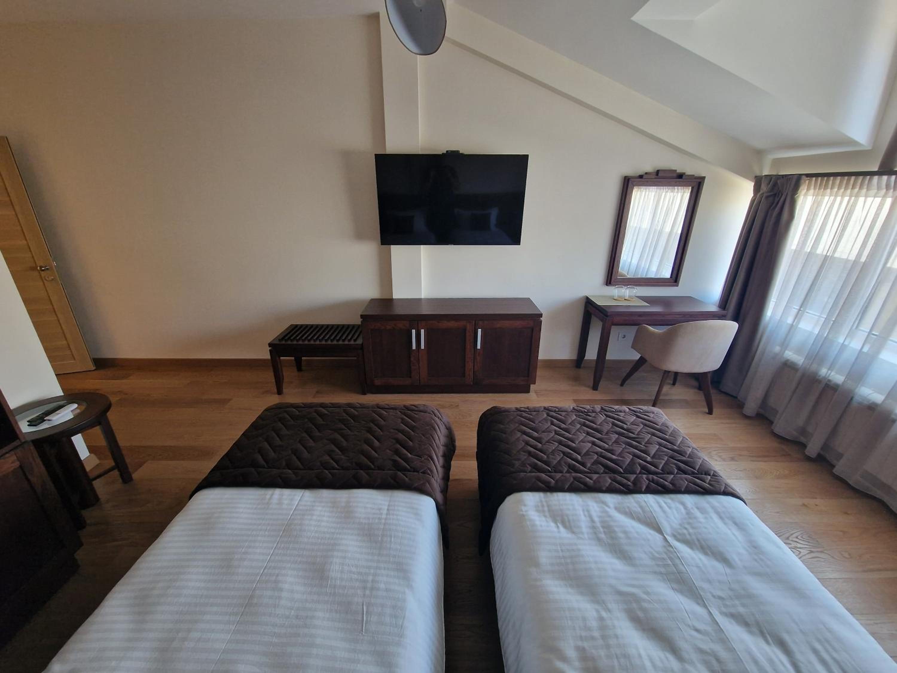 Standard Double Room photo 3